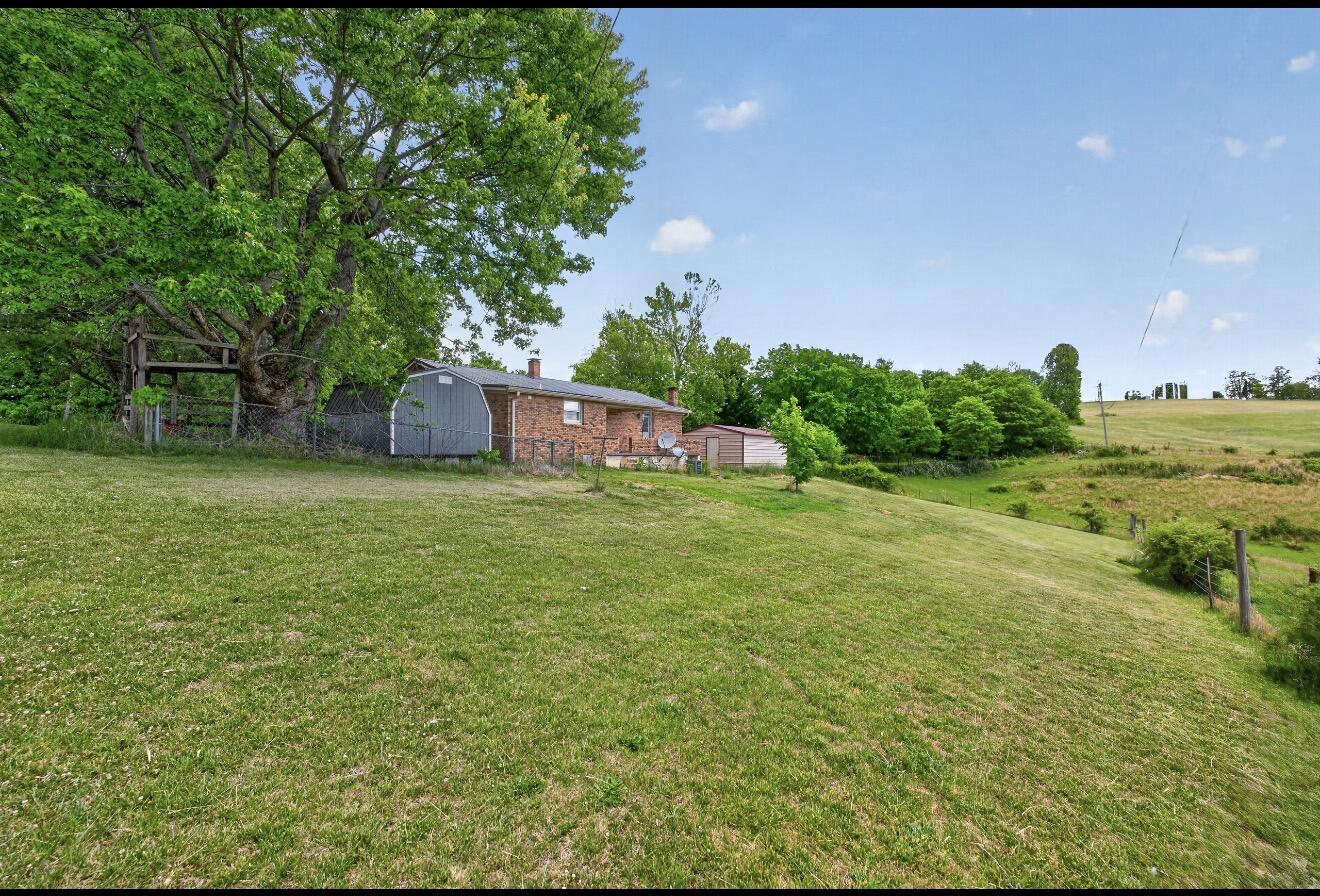 245 Greasy Ridge Road Property Photo 3