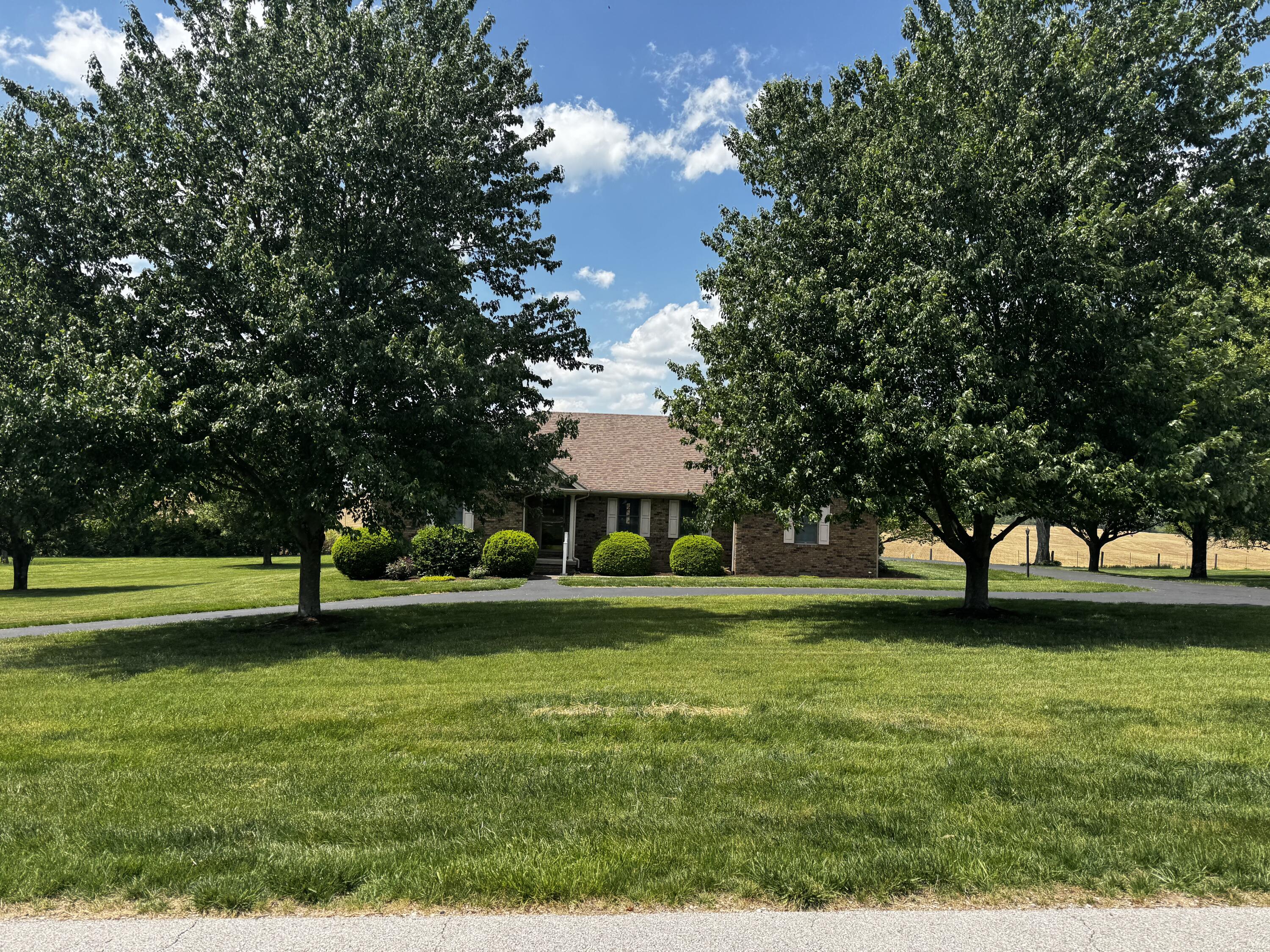 218 La Colline Property Photo 2