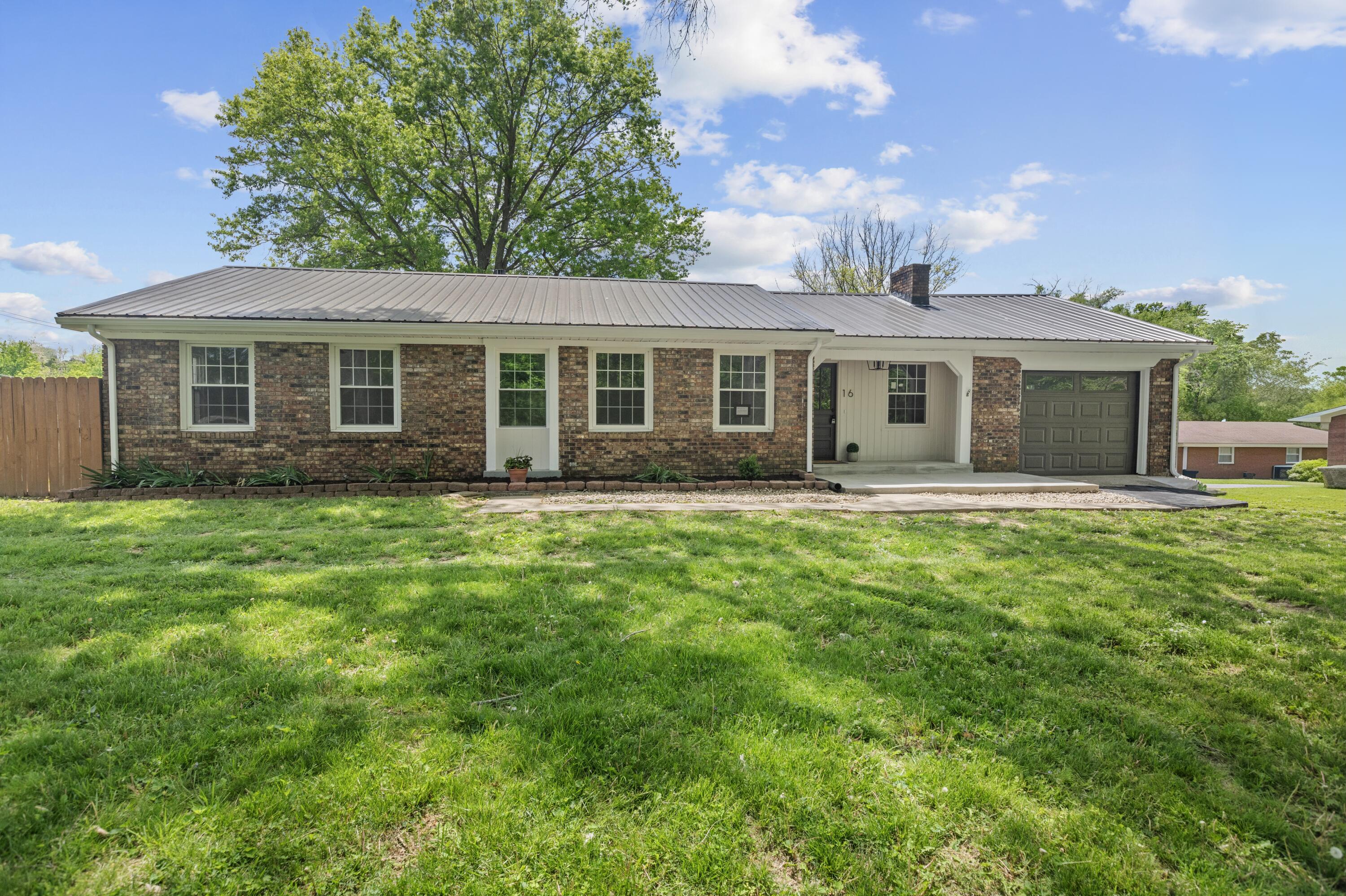 16 Meadowbrook Drive Property Photo 1