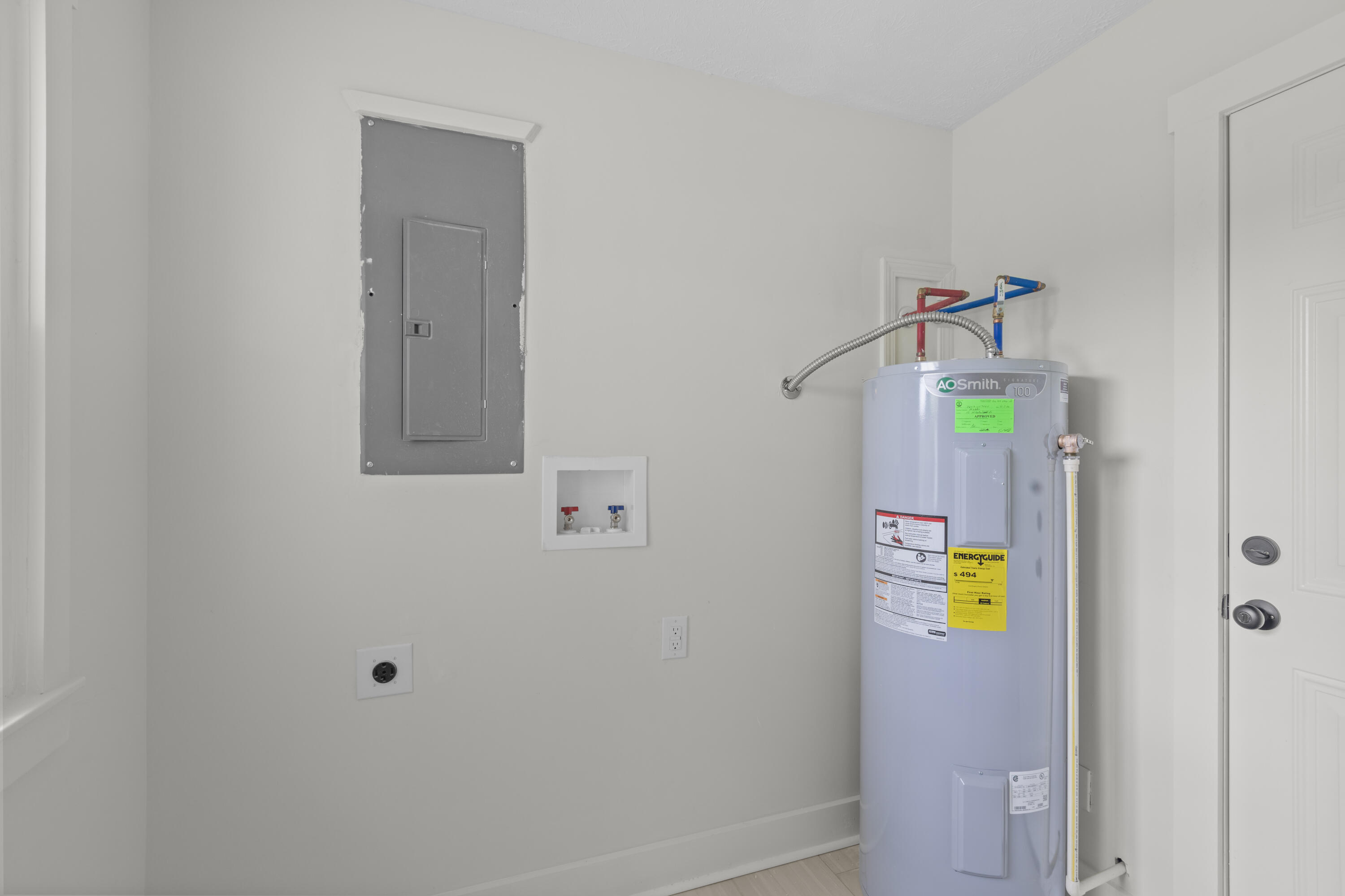 16 Meadowbrook Drive Property Photo 13