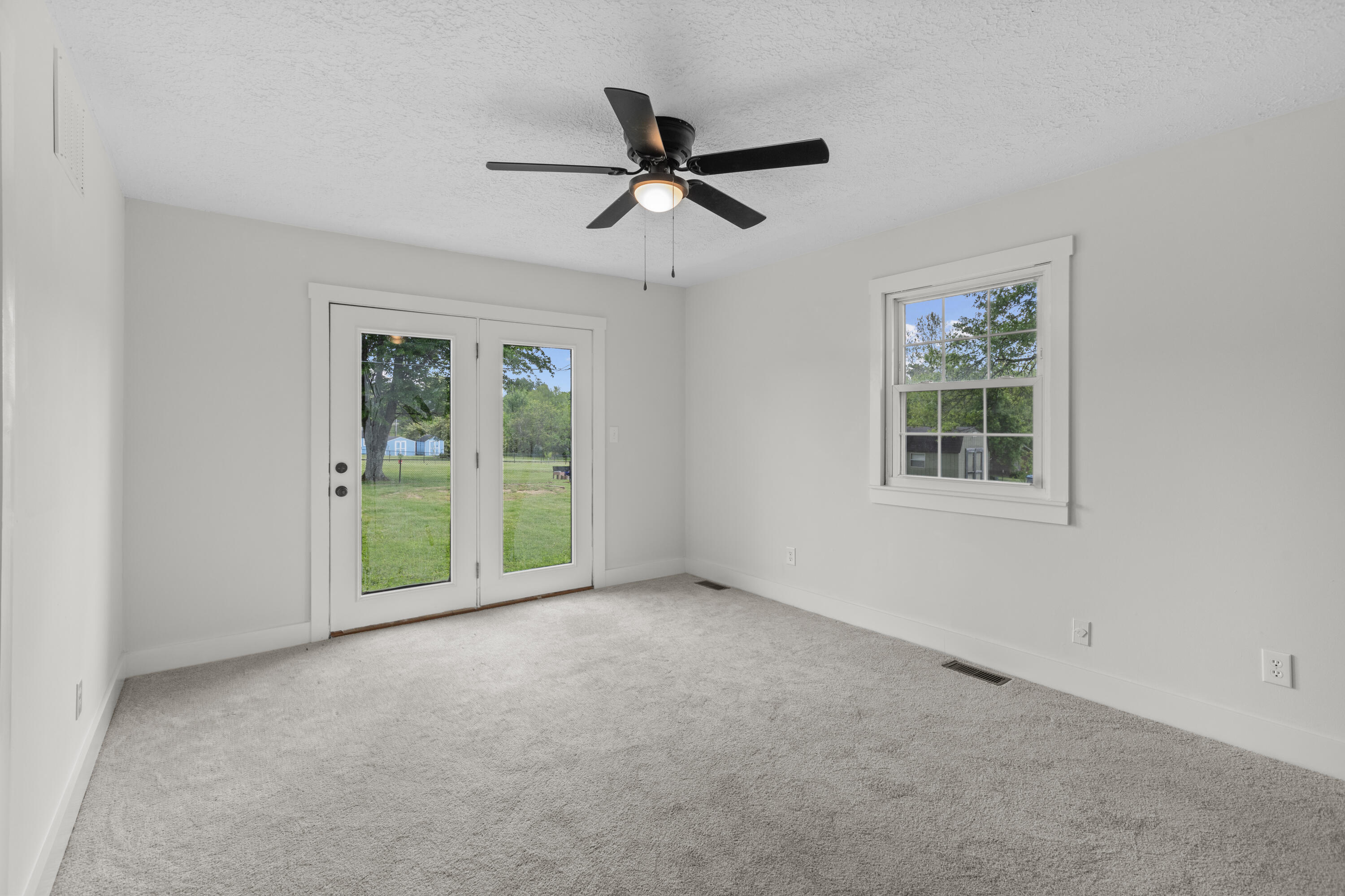 16 Meadowbrook Drive Property Photo 21