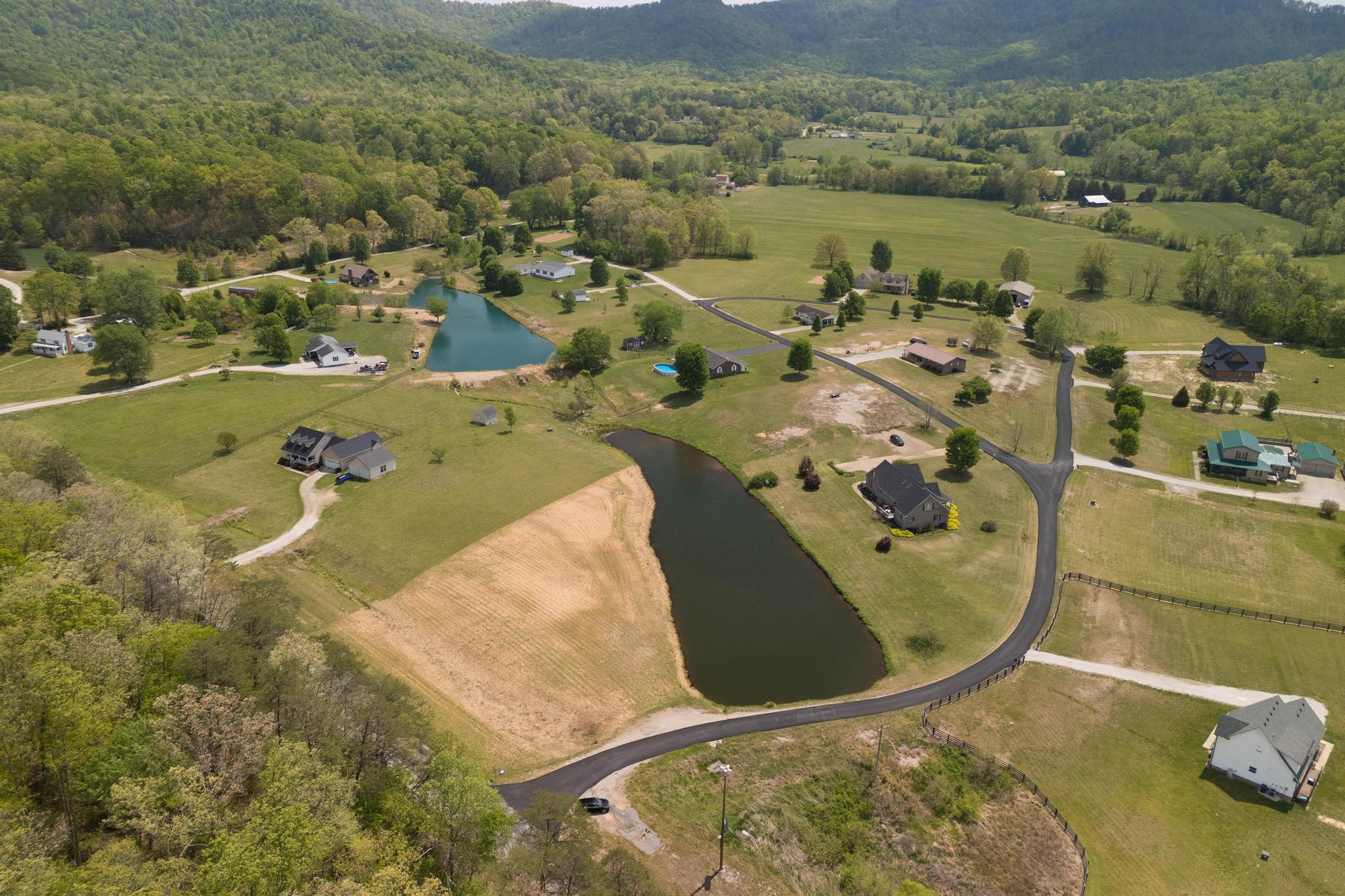 111111 Spout Springs Road Property Photo 2
