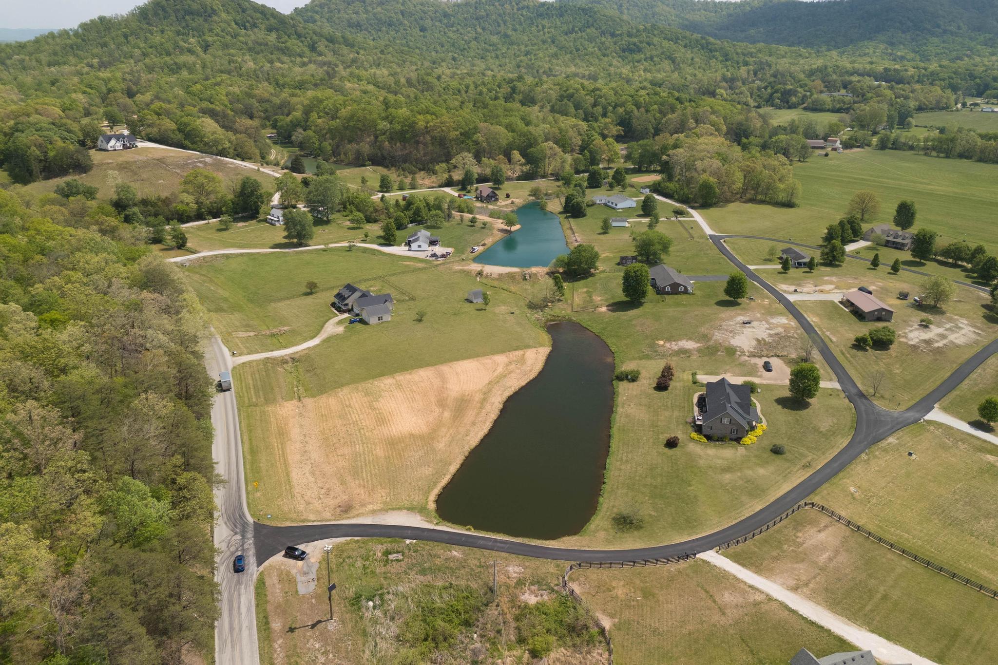 111111 Spout Springs Road Property Photo 3