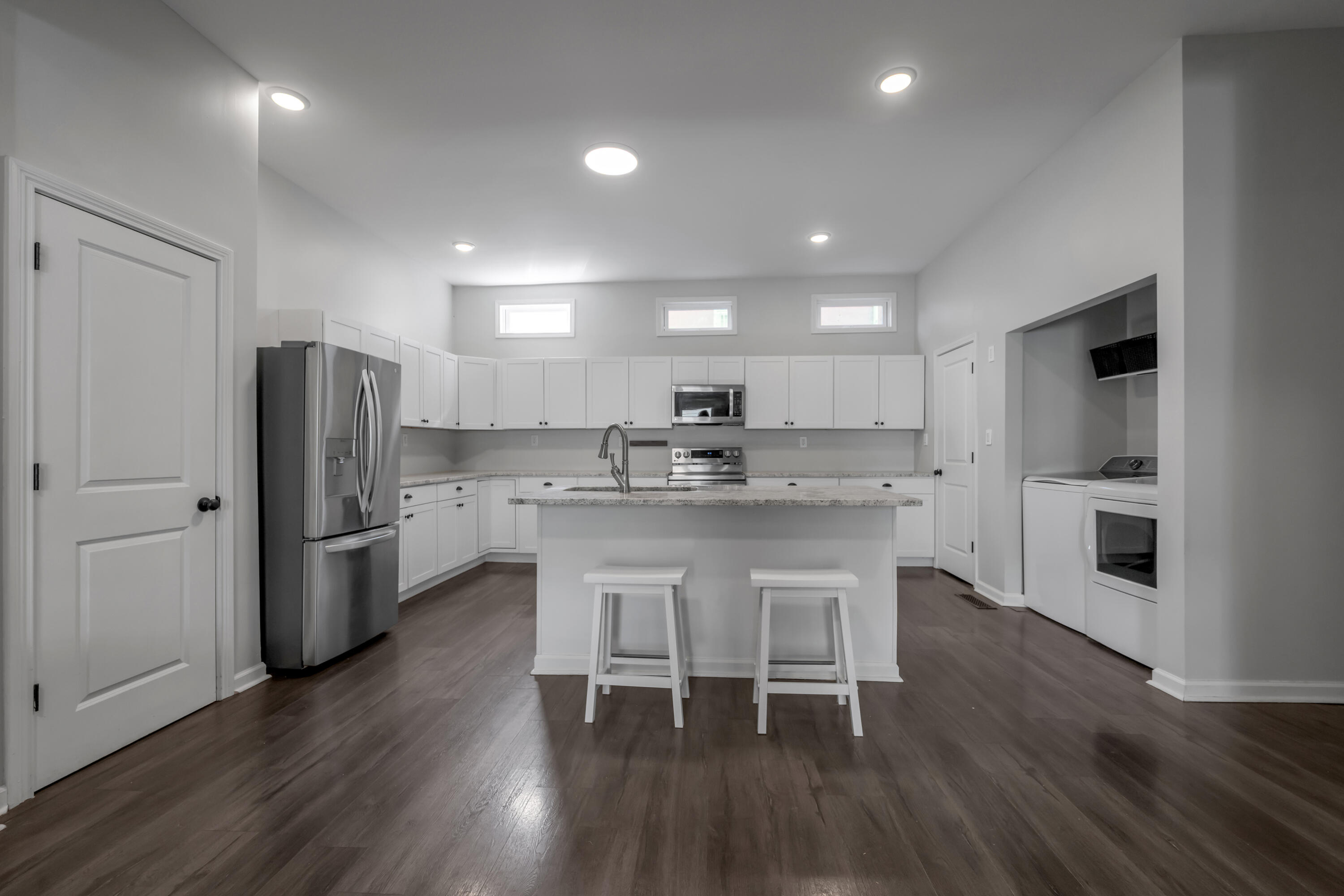 349 E Third Street Property Photo 6