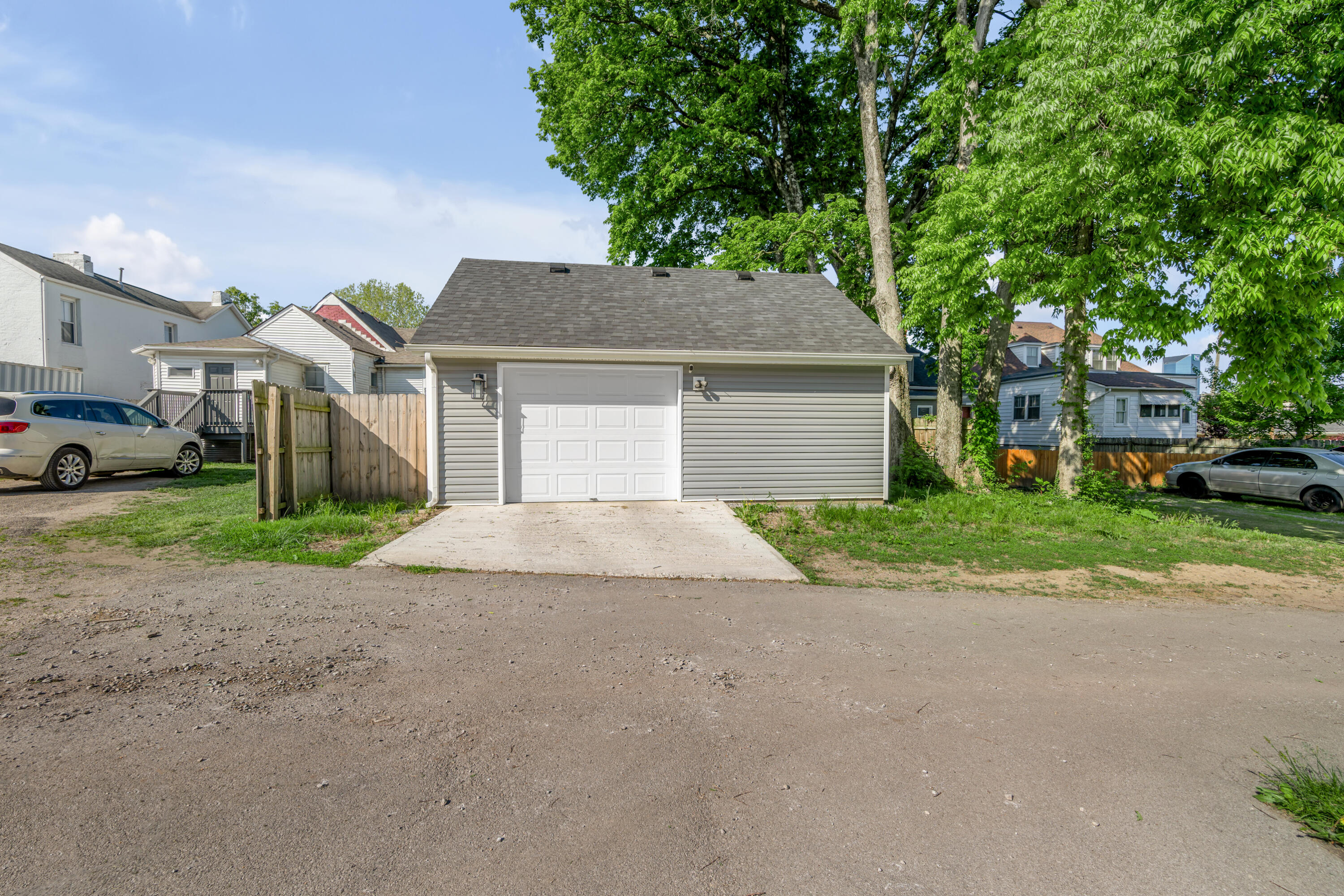 349 E Third Street Property Photo 41