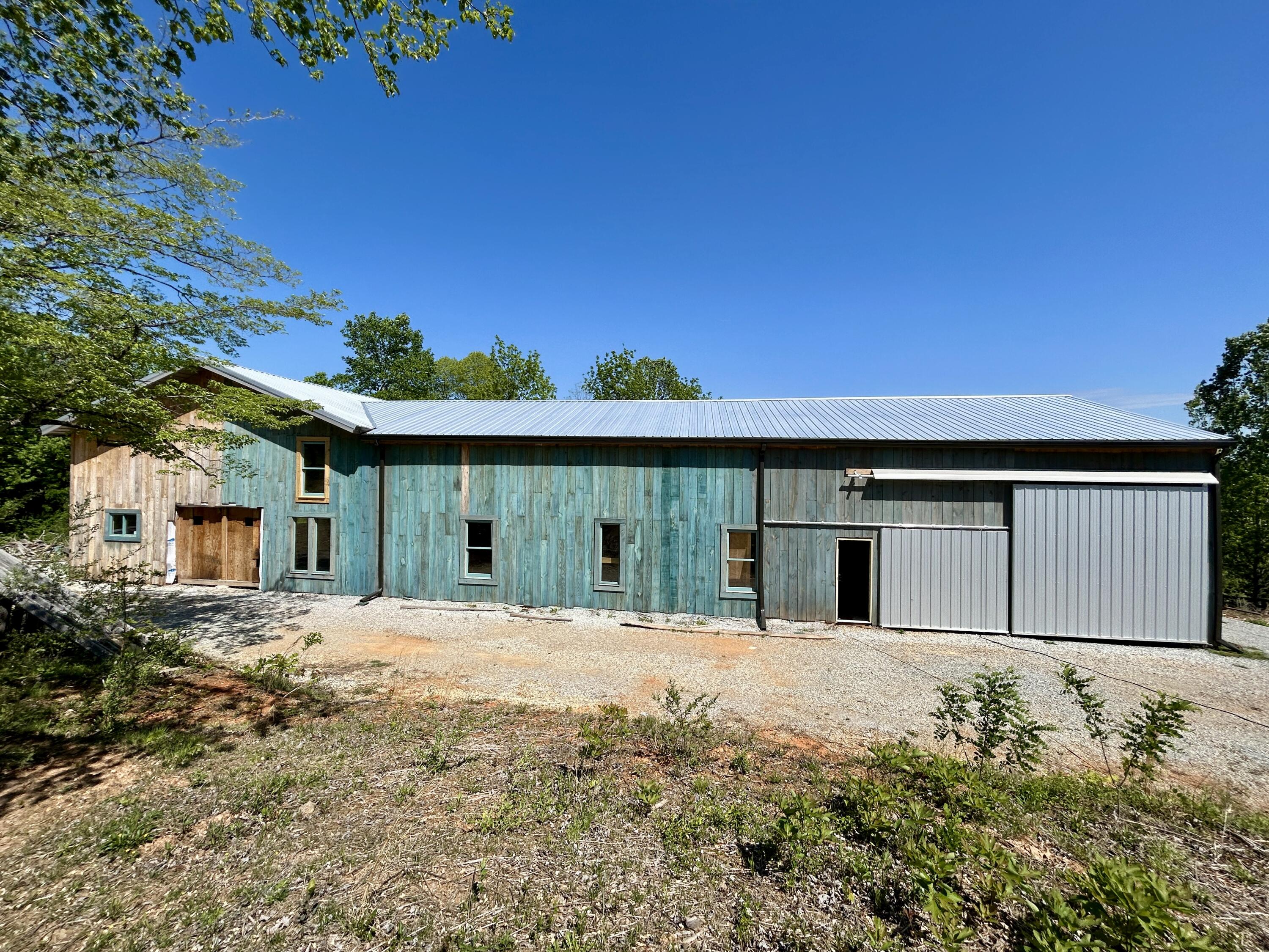 86 Rose Point Property Photo 8