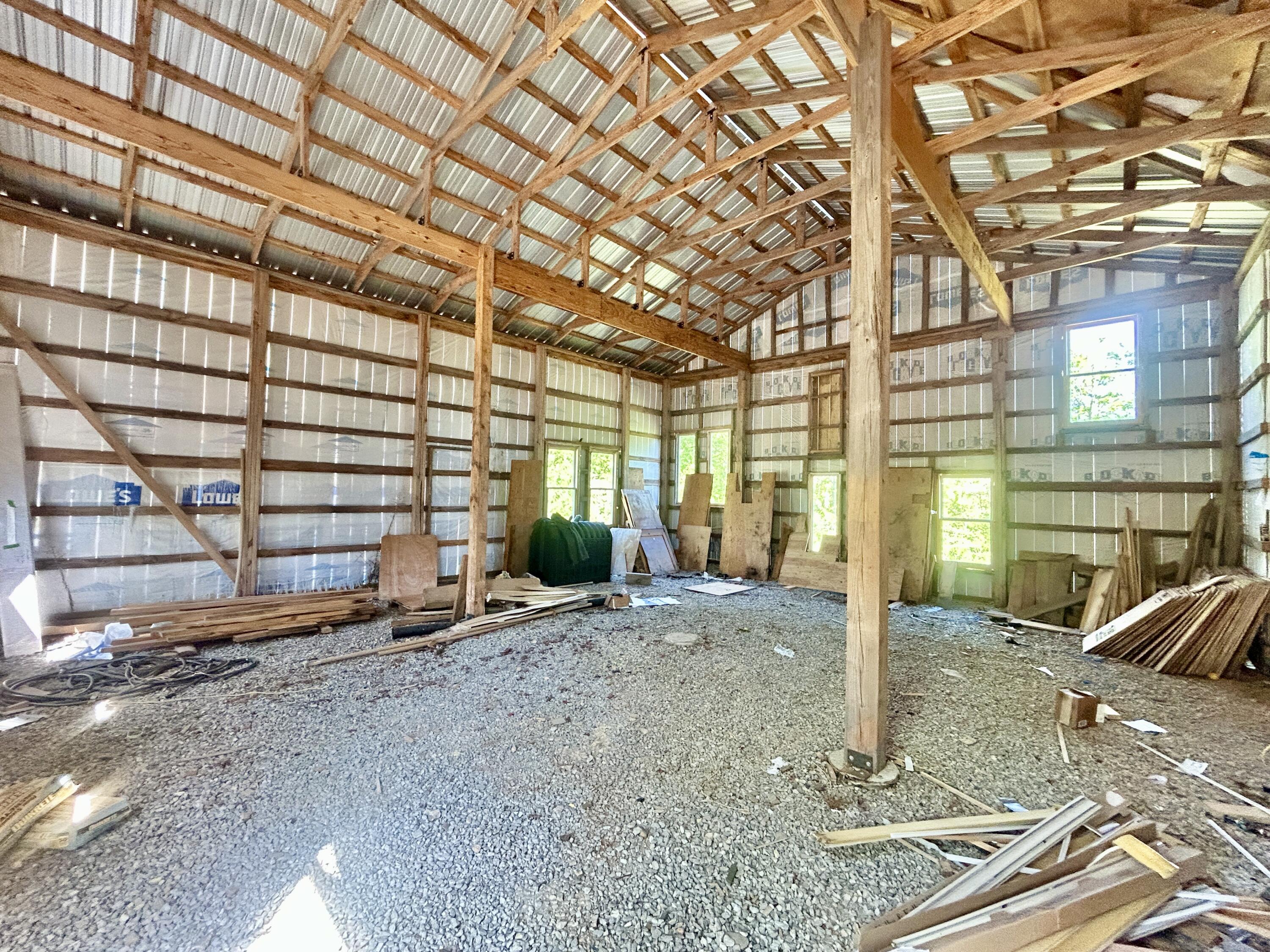 86 Rose Point Property Photo 13