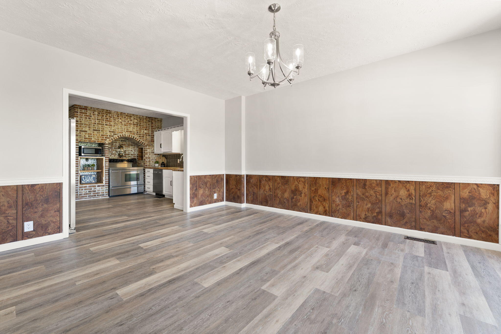 518 W Lakeshore Drive Property Photo 41