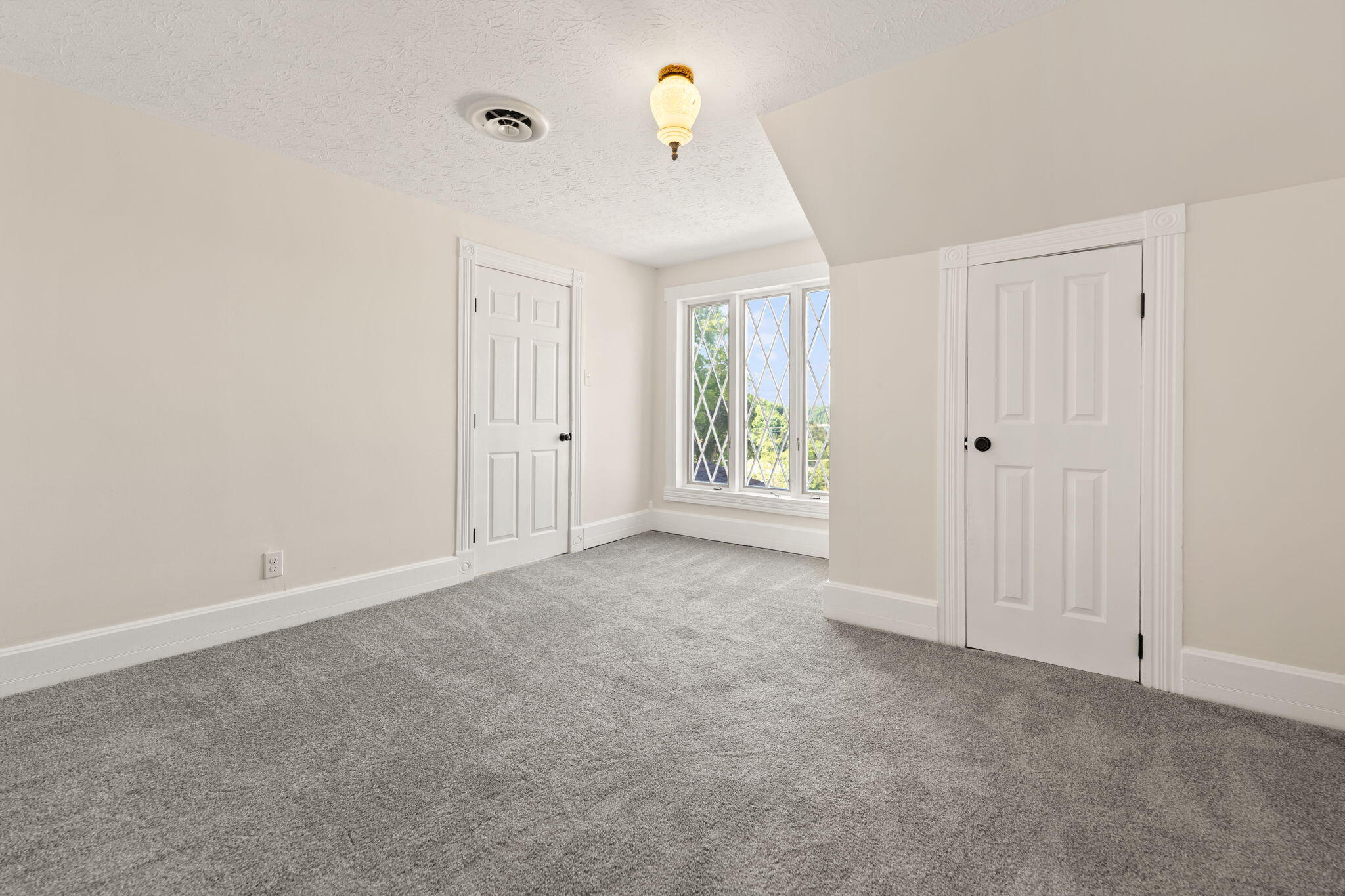 518 W Lakeshore Drive Property Photo 49