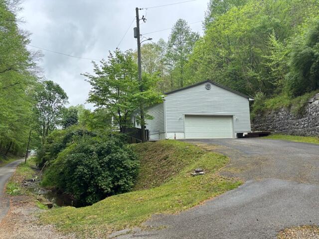 993 Lick Branch Road Property Photo 15