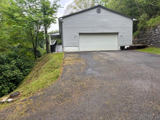 993 Lick Branch Road Property Photo 16