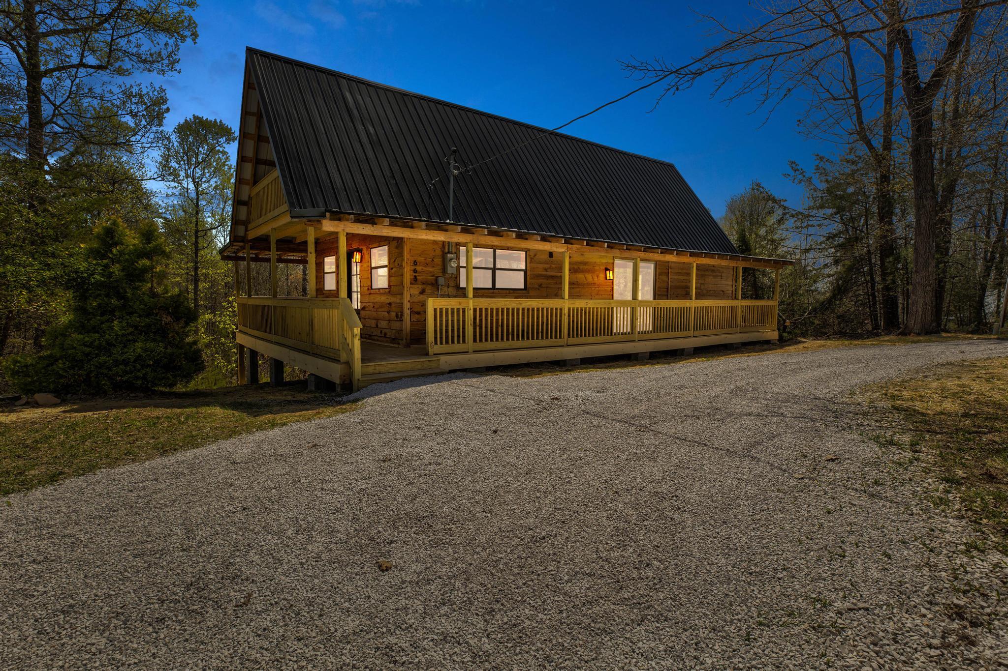663 Twin Oaks Road Property Photo 3
