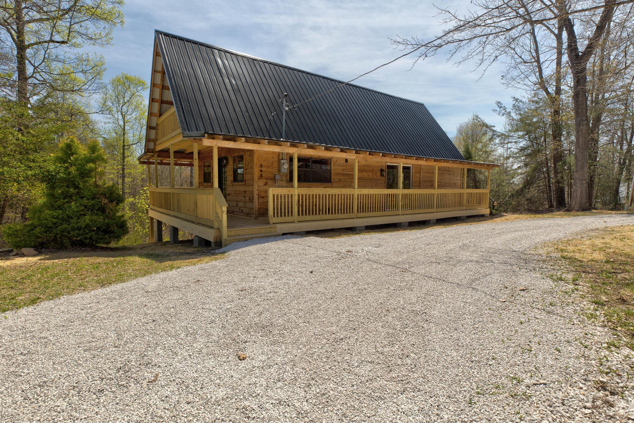 663 Twin Oaks Road Property Photo 4