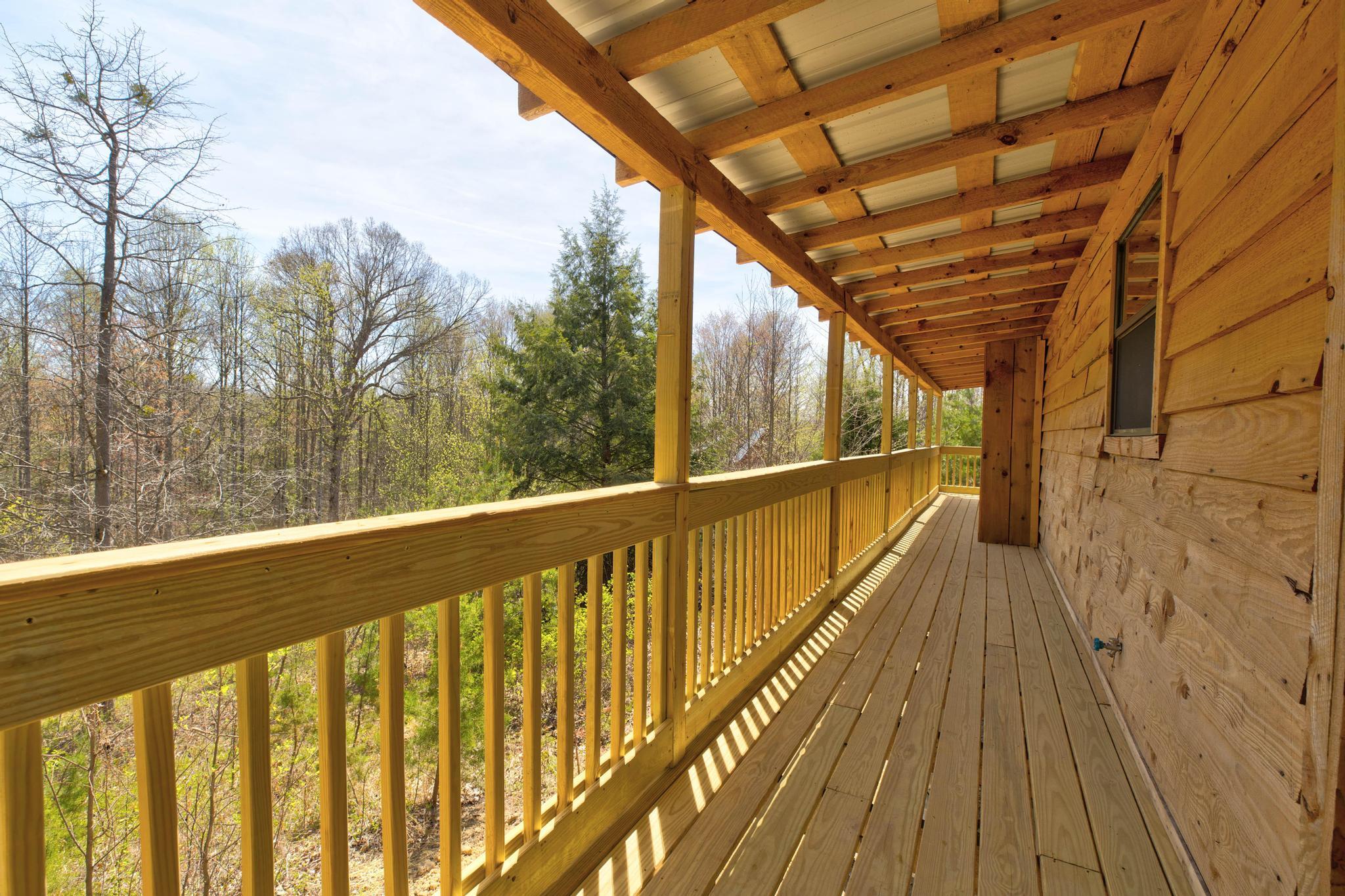 663 Twin Oaks Road Property Photo 8