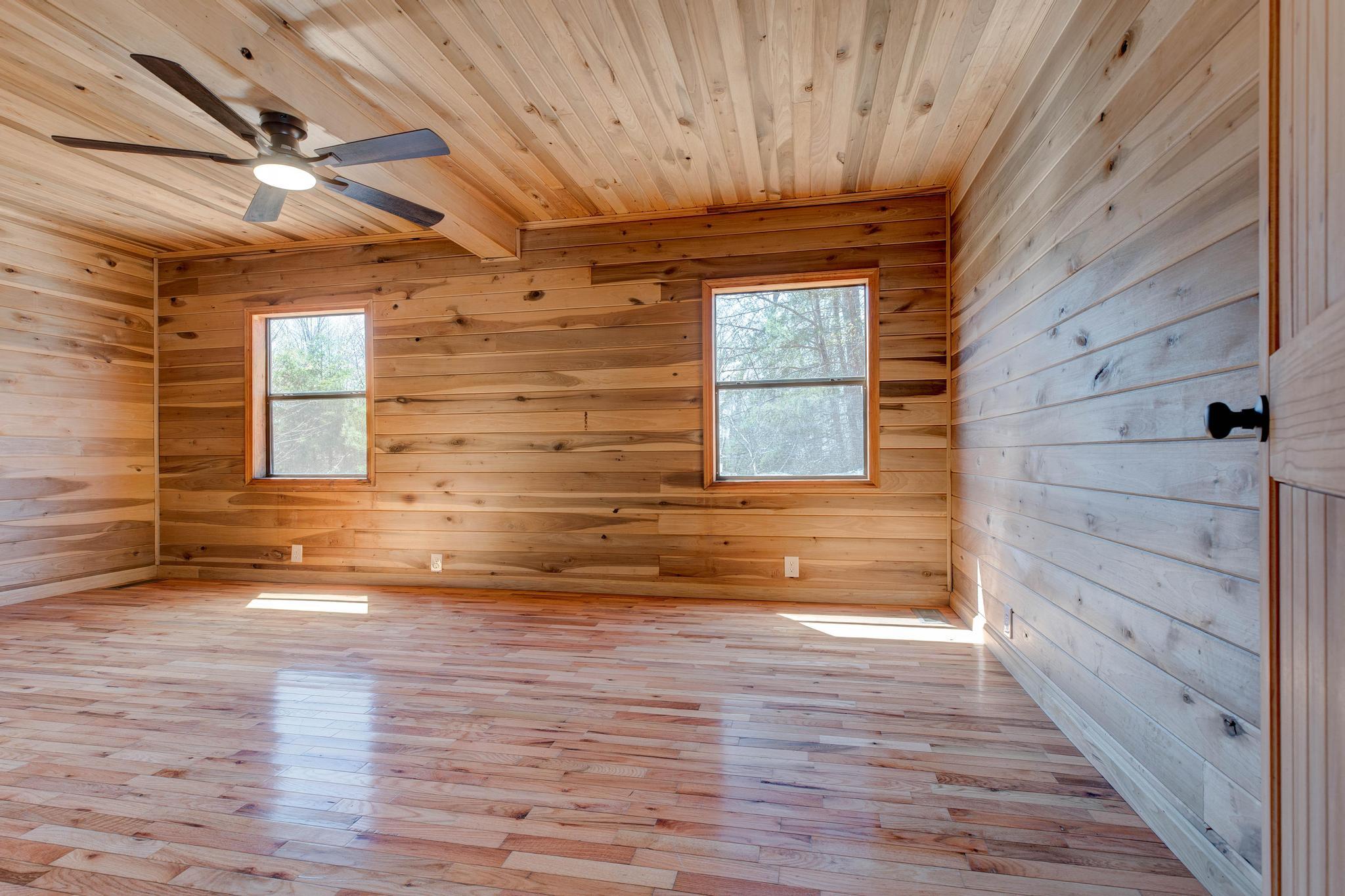 663 Twin Oaks Road Property Photo 18