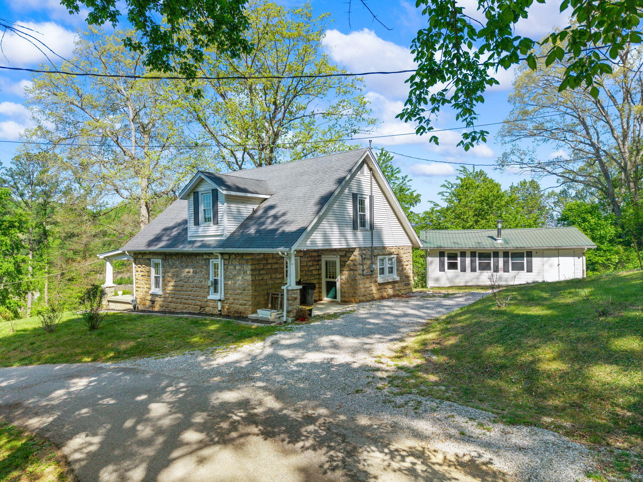 249 3rd Street Property Photo 5