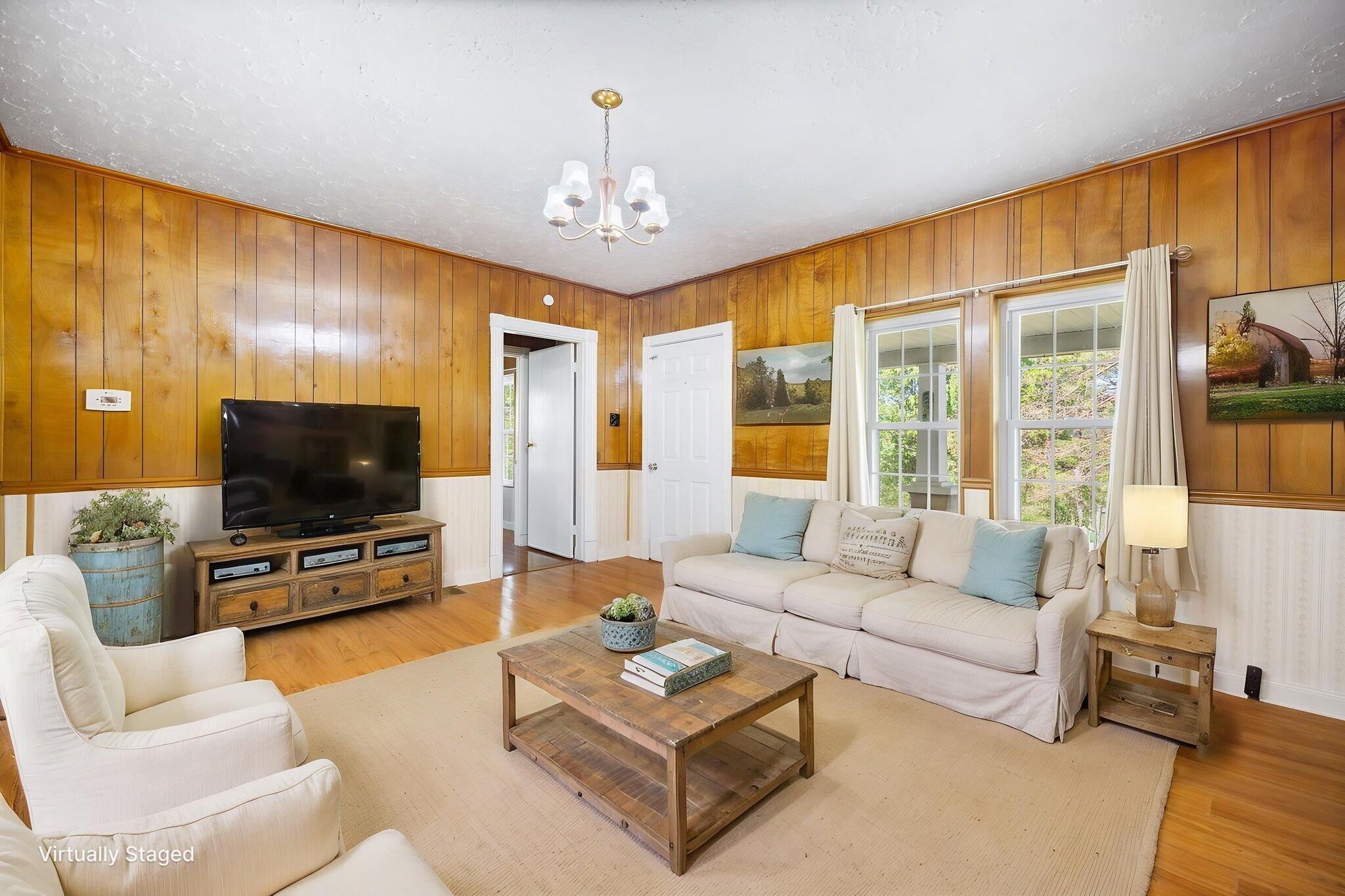 249 3rd Street Property Photo 6