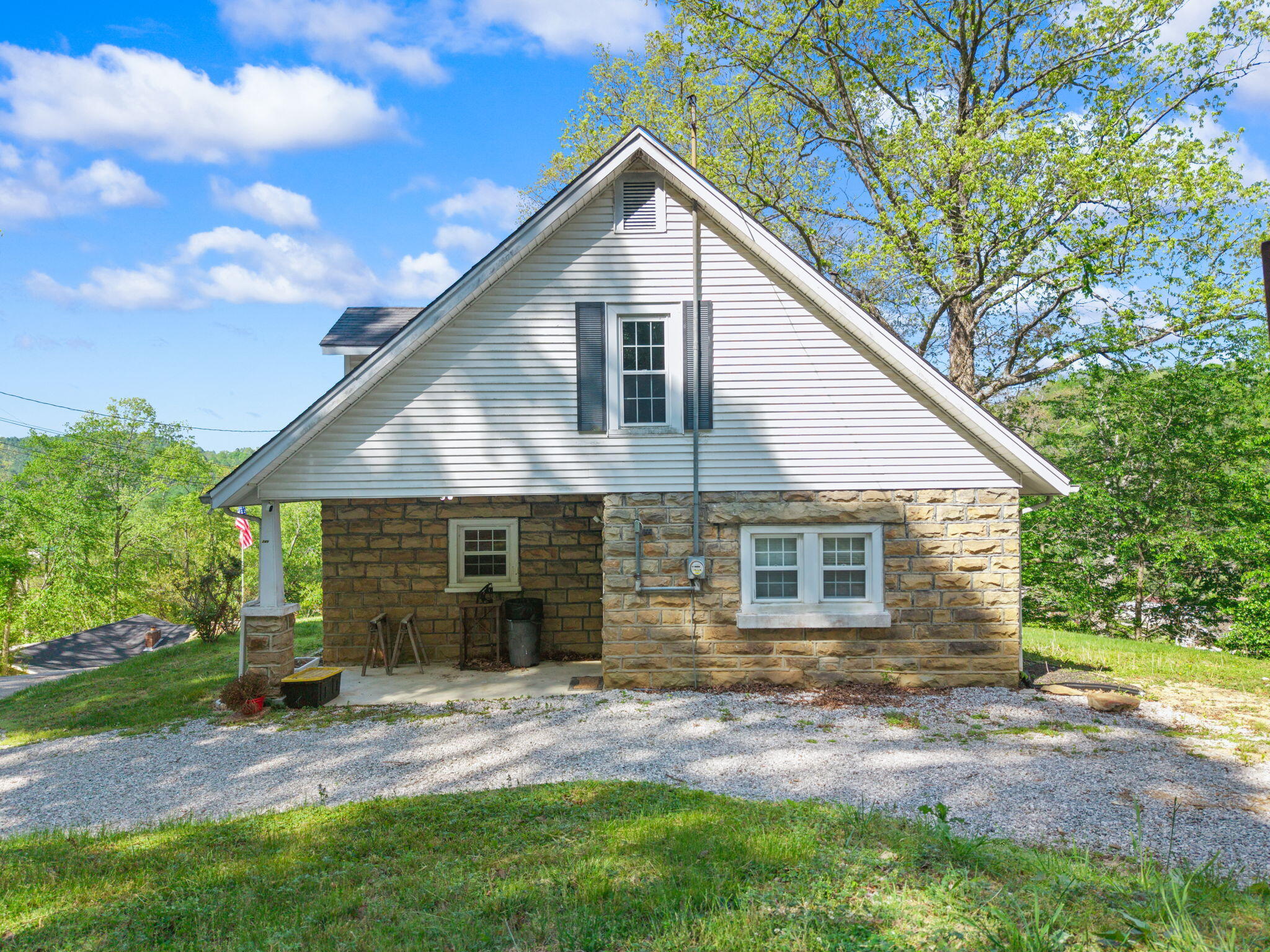 249 3rd Street Property Photo 15