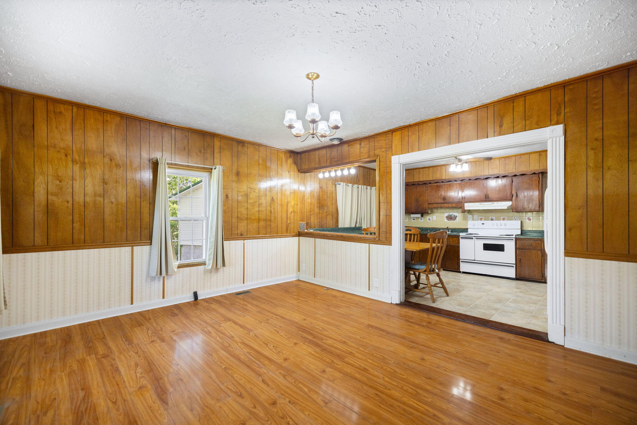 249 3rd Street Property Photo 22