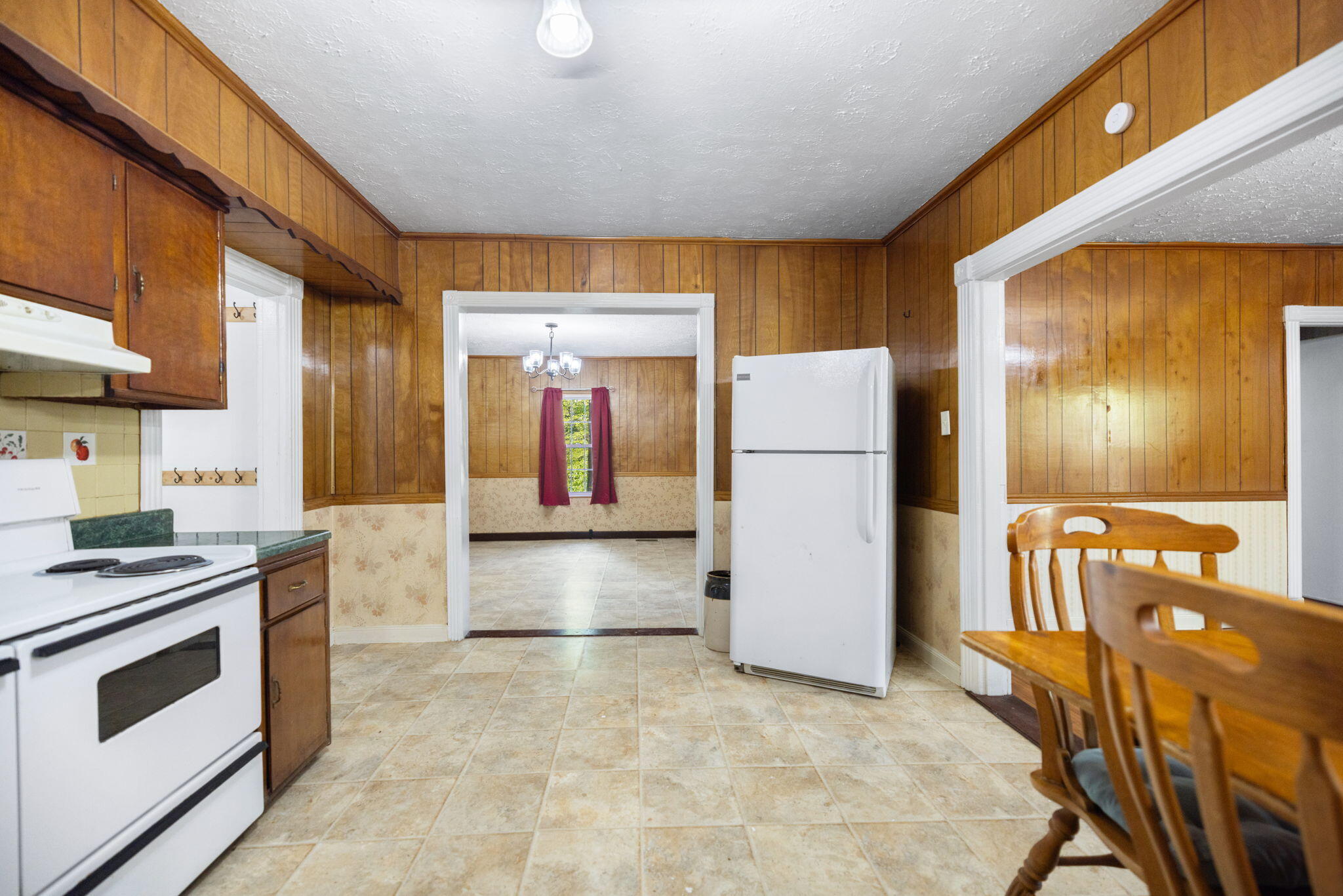249 3rd Street Property Photo 25