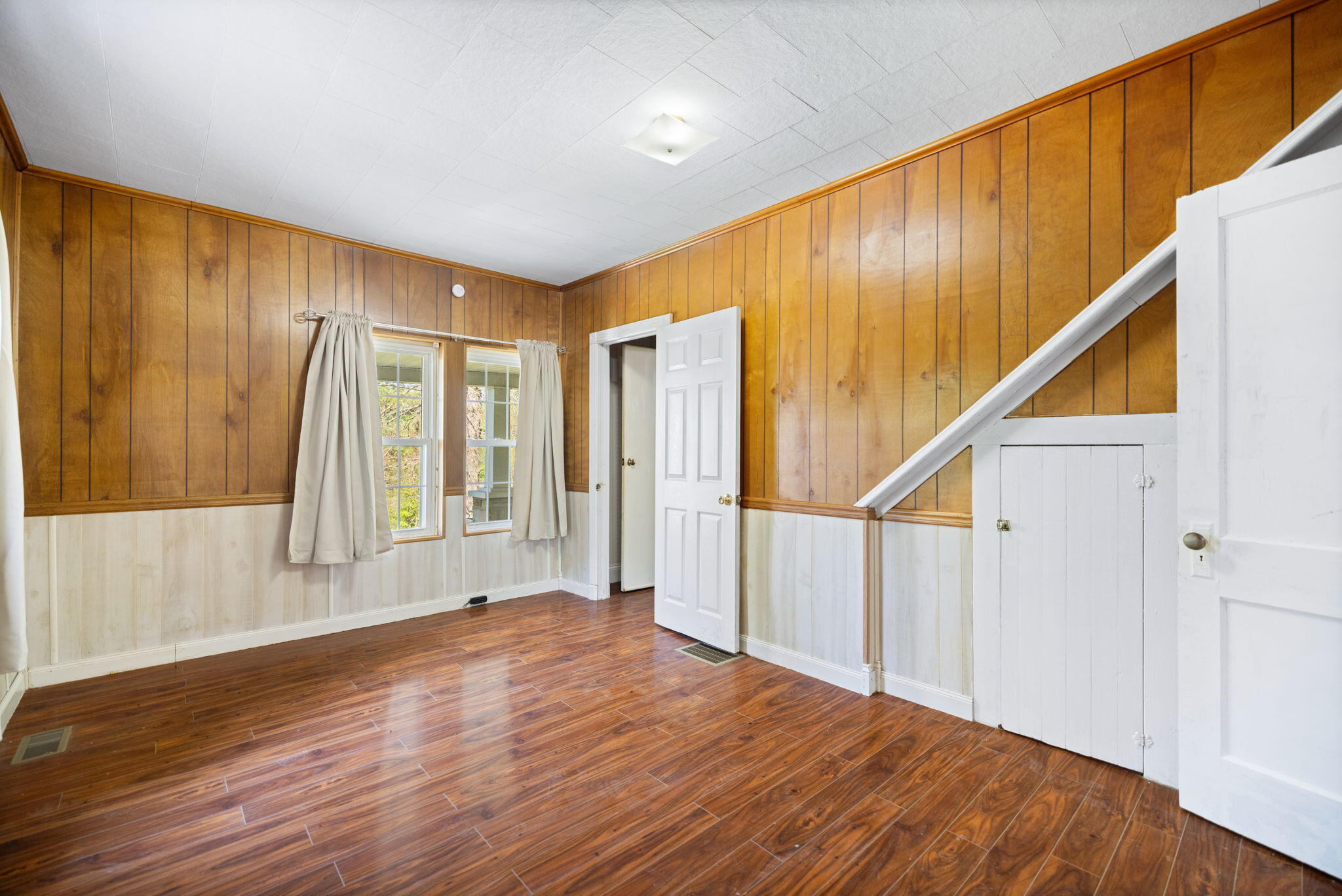 249 3rd Street Property Photo 32