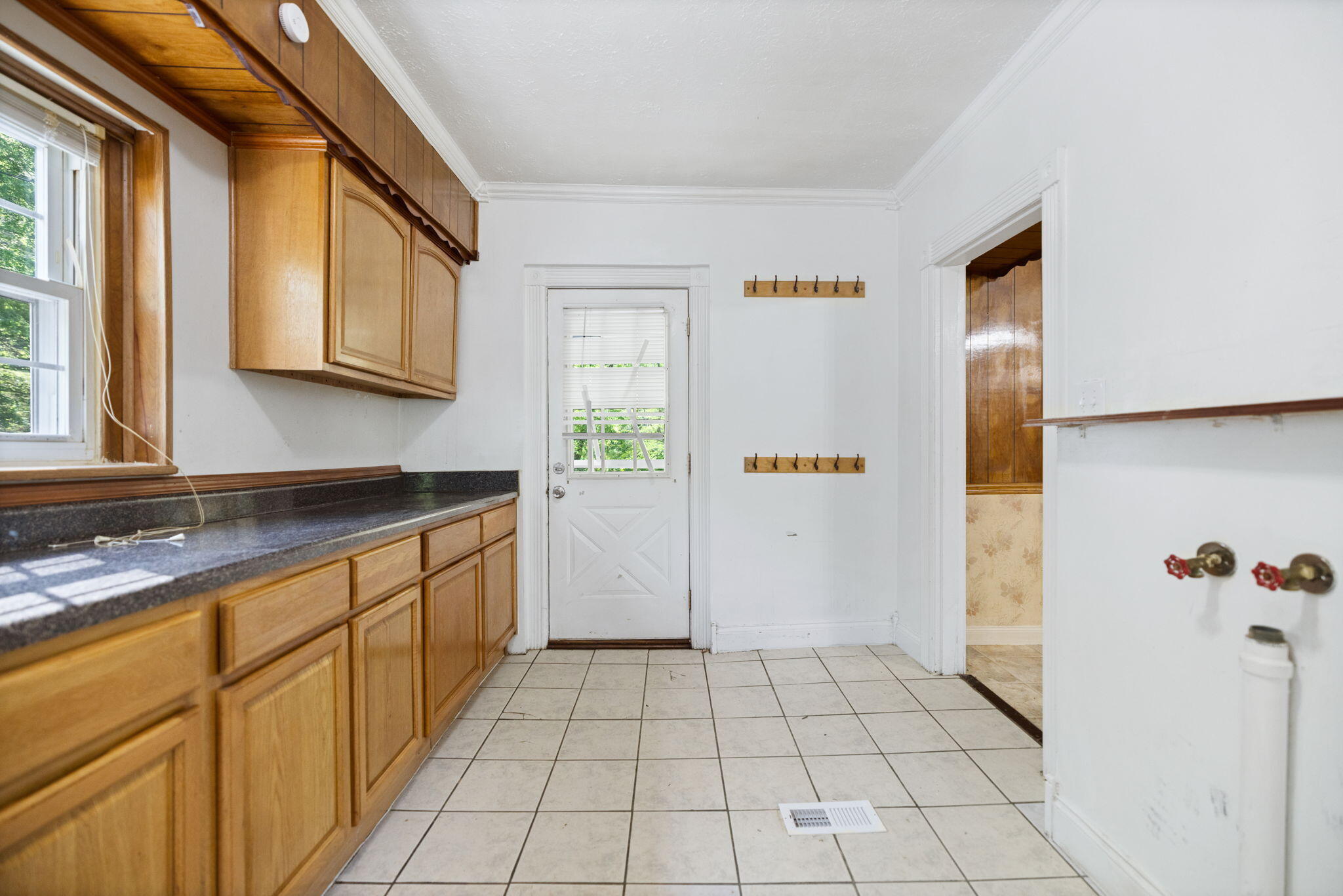 249 3rd Street Property Photo 36