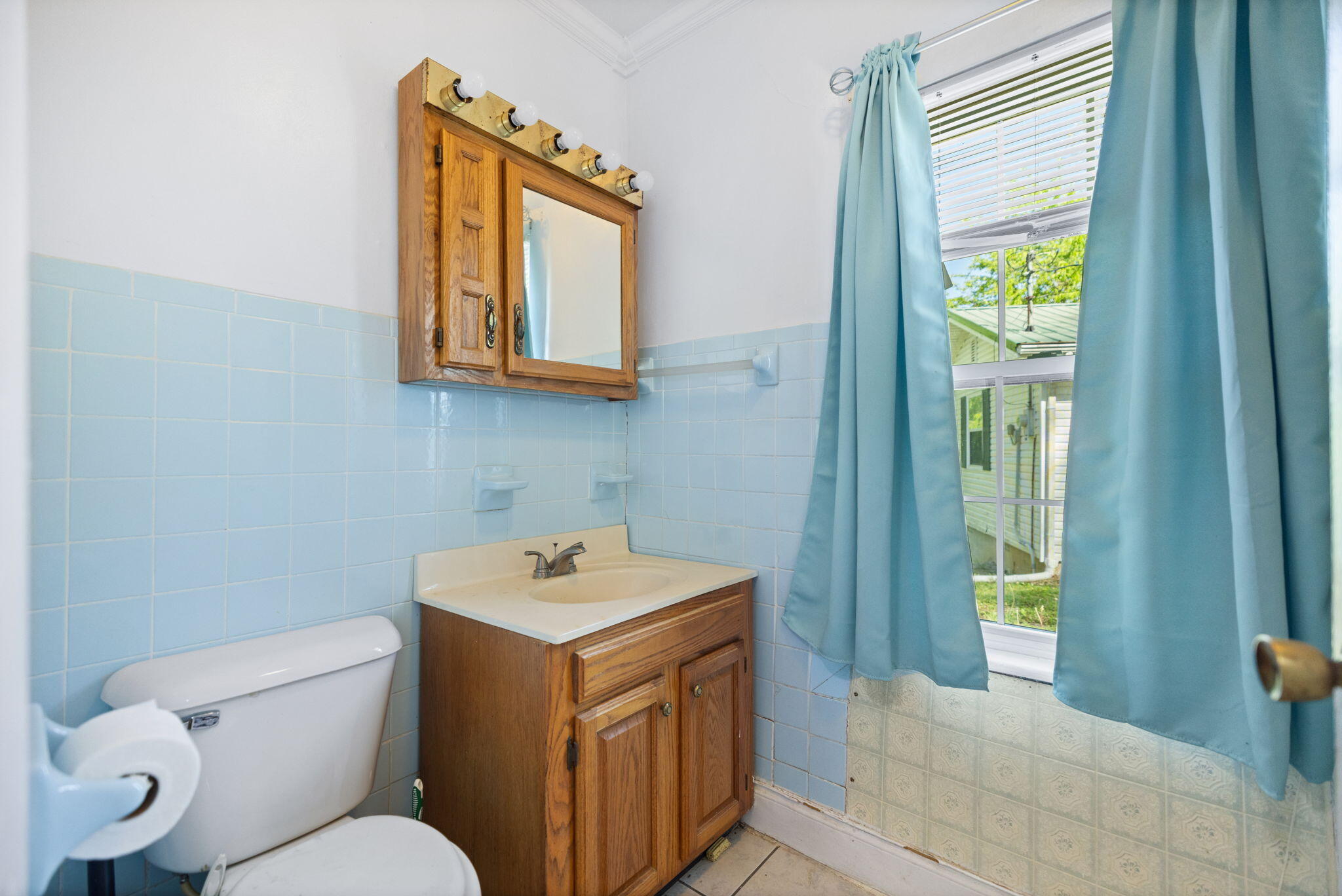 249 3rd Street Property Photo 37