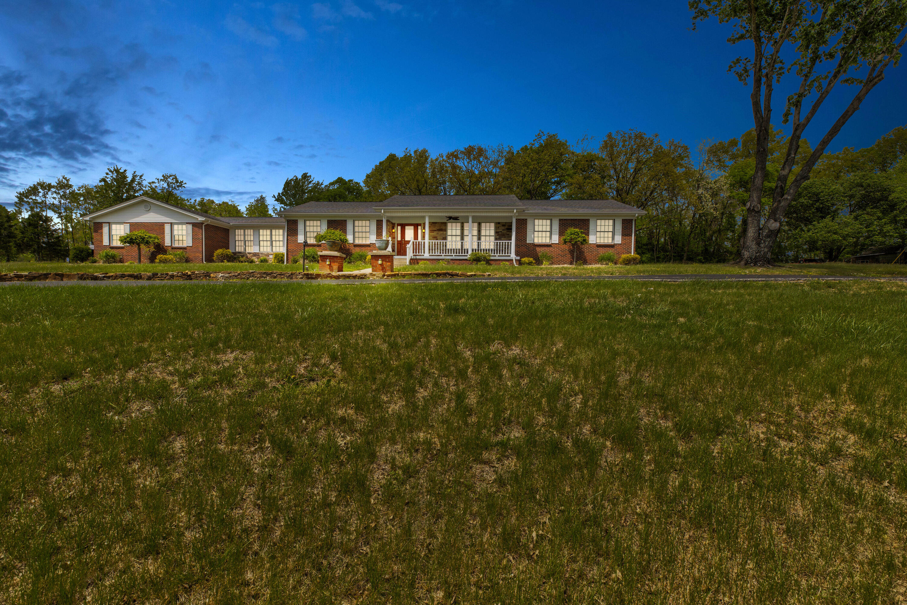 4224 E Kentucky 36 Property Photo 2