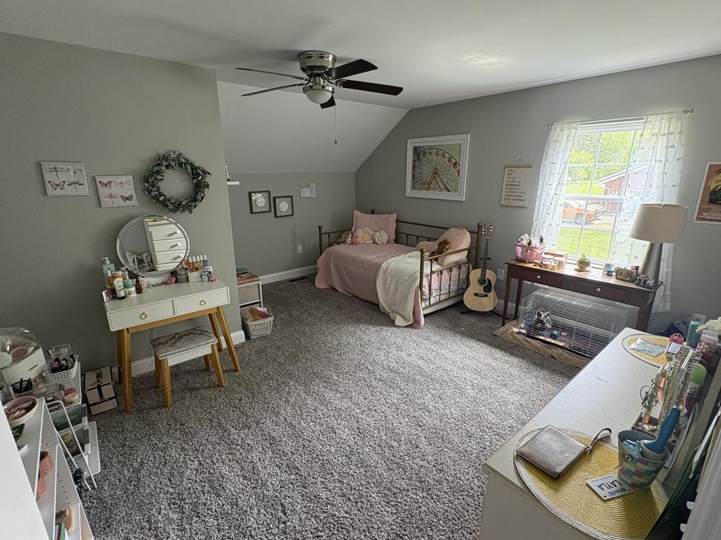 27 Wetzel Drive Property Photo 9