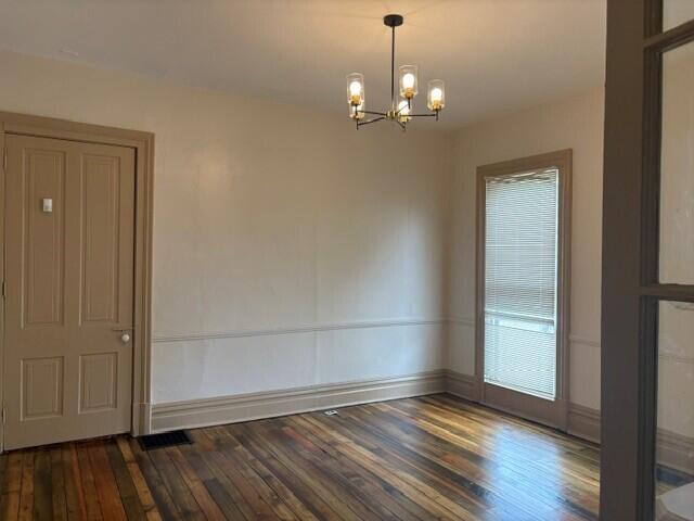 635 N Broadway Property Photo 3