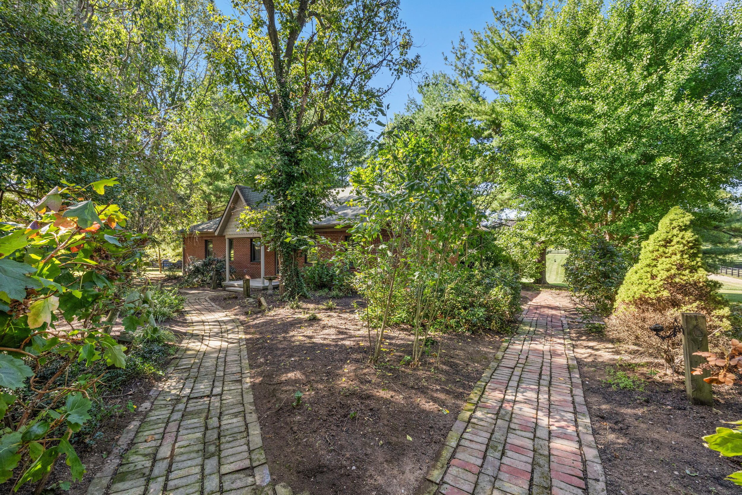 4781 Mount Horeb Pike Property Photo 3