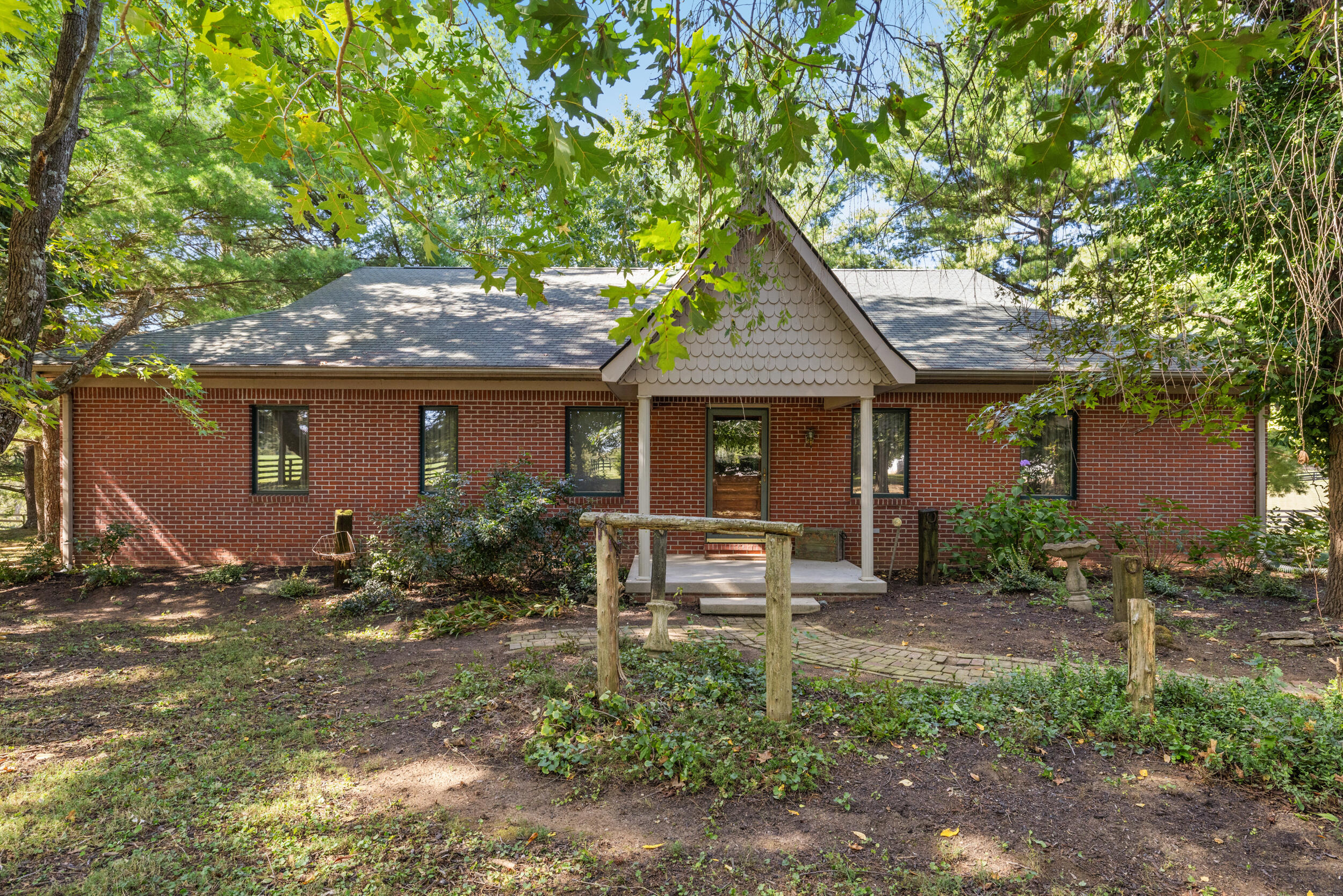 4781 Mount Horeb Pike Property Photo 5