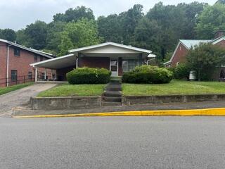 403 E Mound Street Property Photo 2