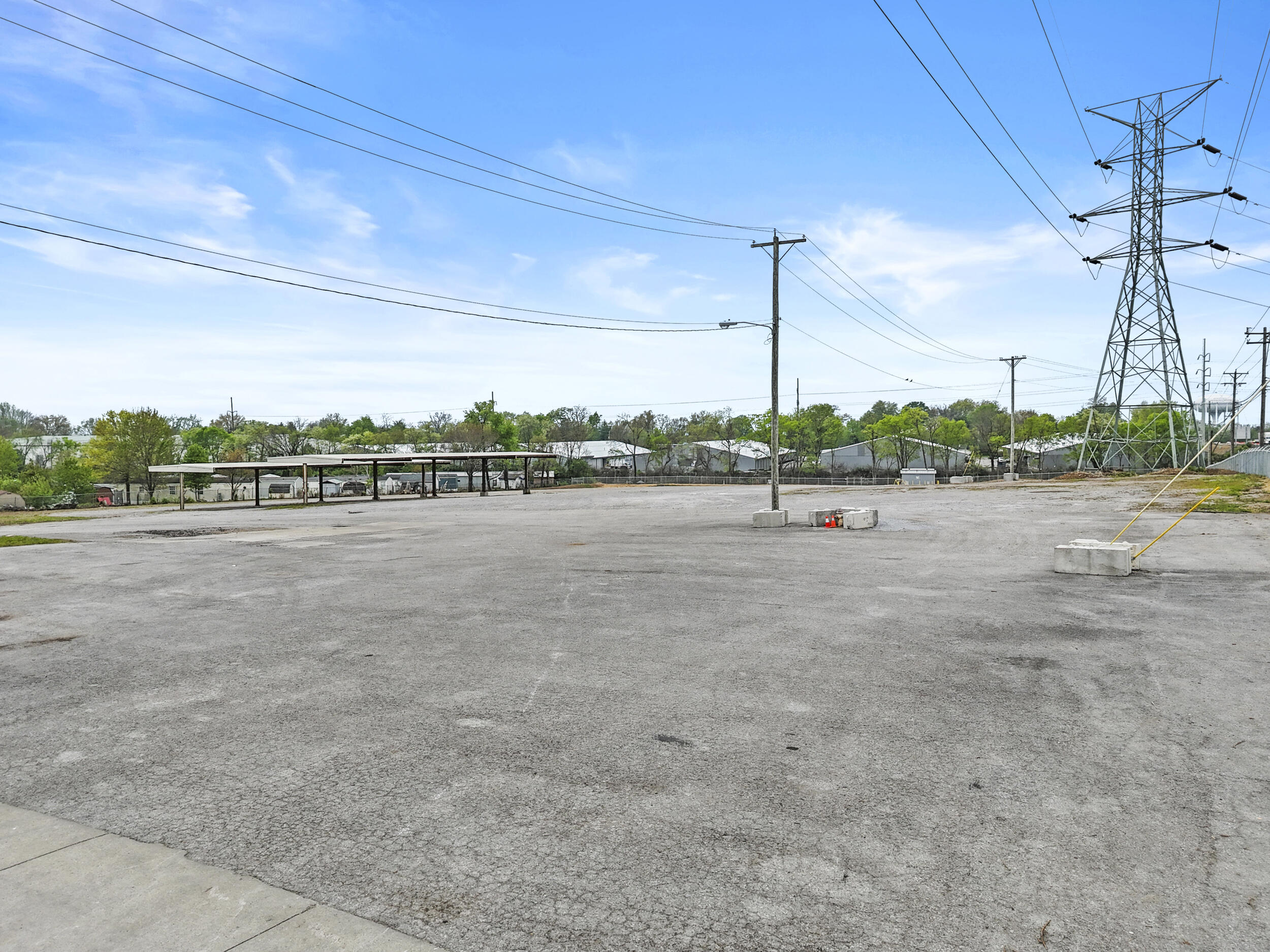 250 Lima Drive Property Photo 9
