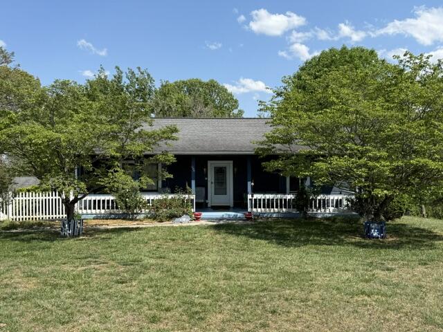 402 Westwood Drive Property Photo 2