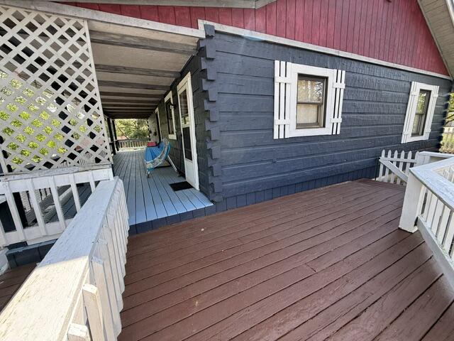 402 Westwood Drive Property Photo 7