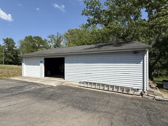 402 Westwood Drive Property Photo 10