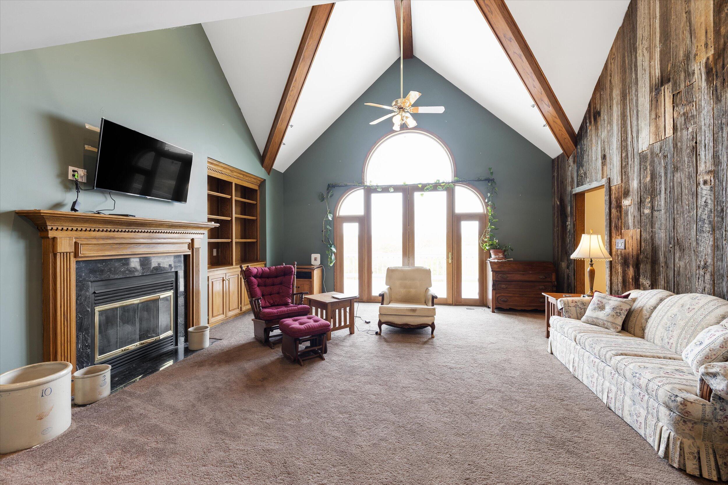 101 Frontage Road Property Photo 7