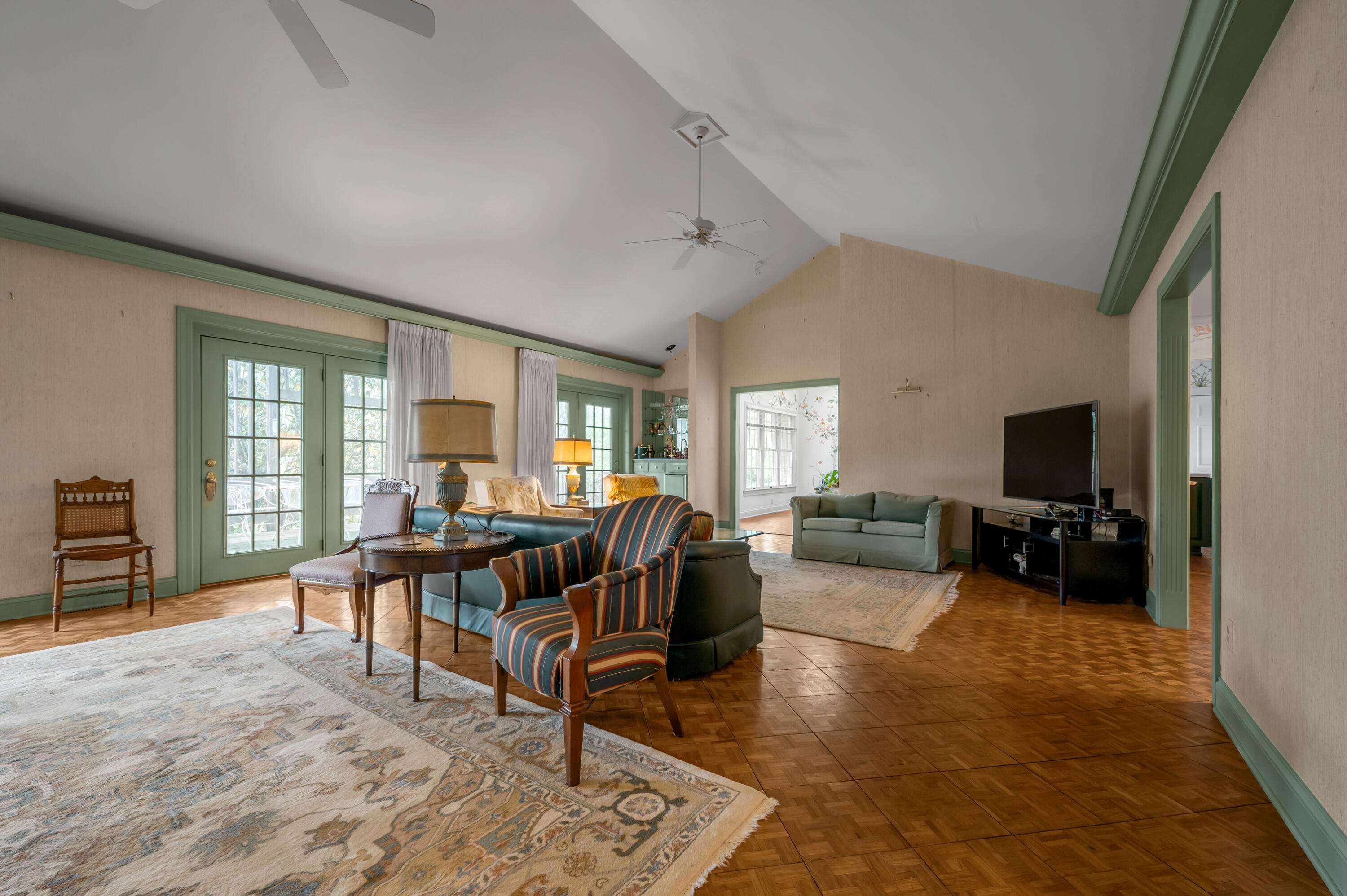 105 Old Farm Road Property Photo 7