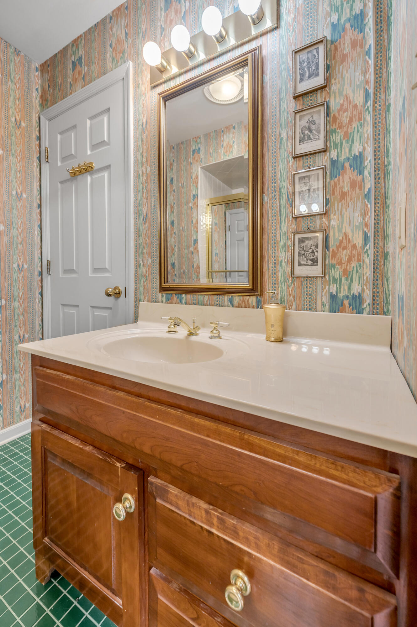 105 Old Farm Road Property Photo 38