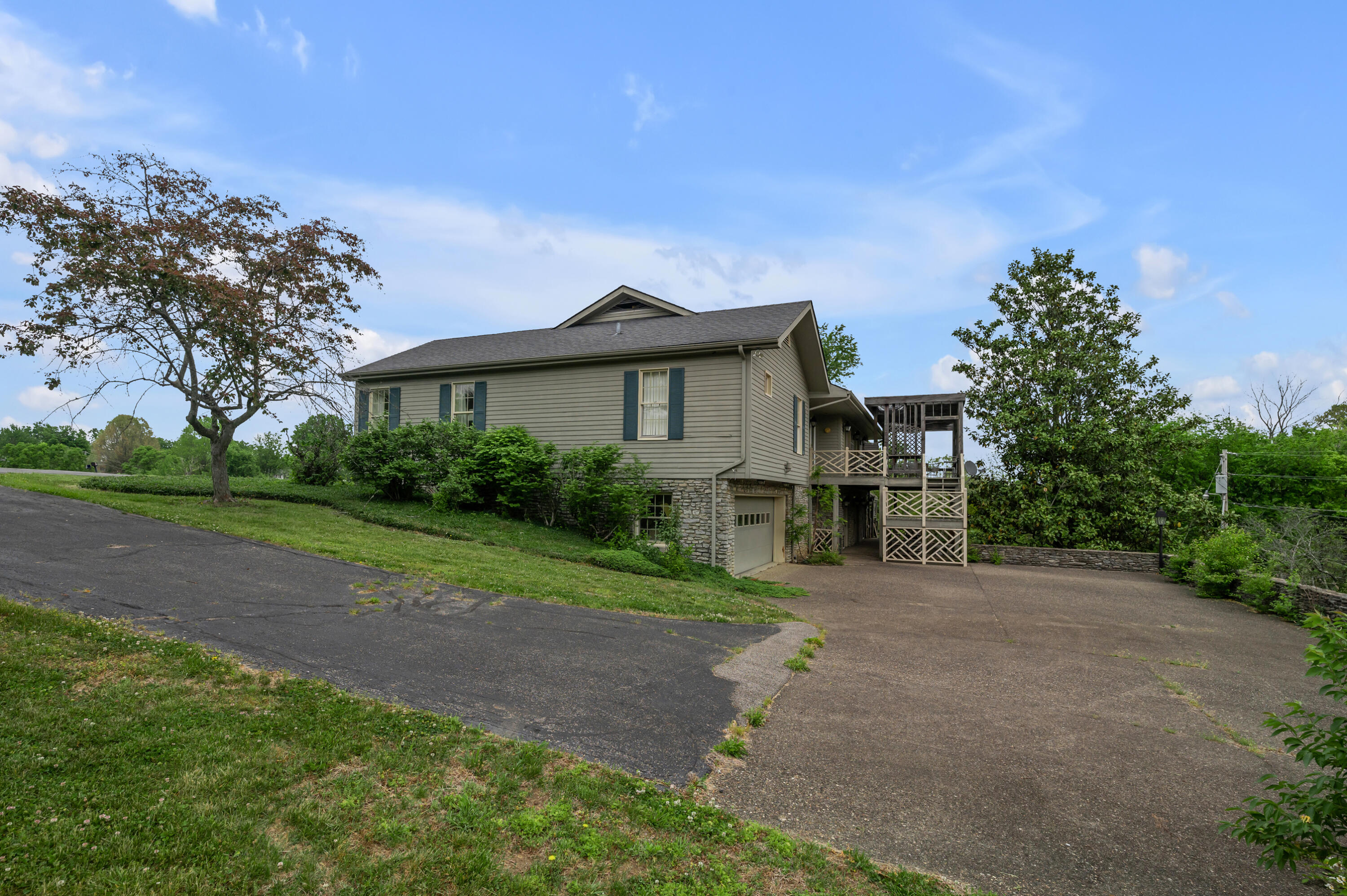 105 Old Farm Road Property Photo 91