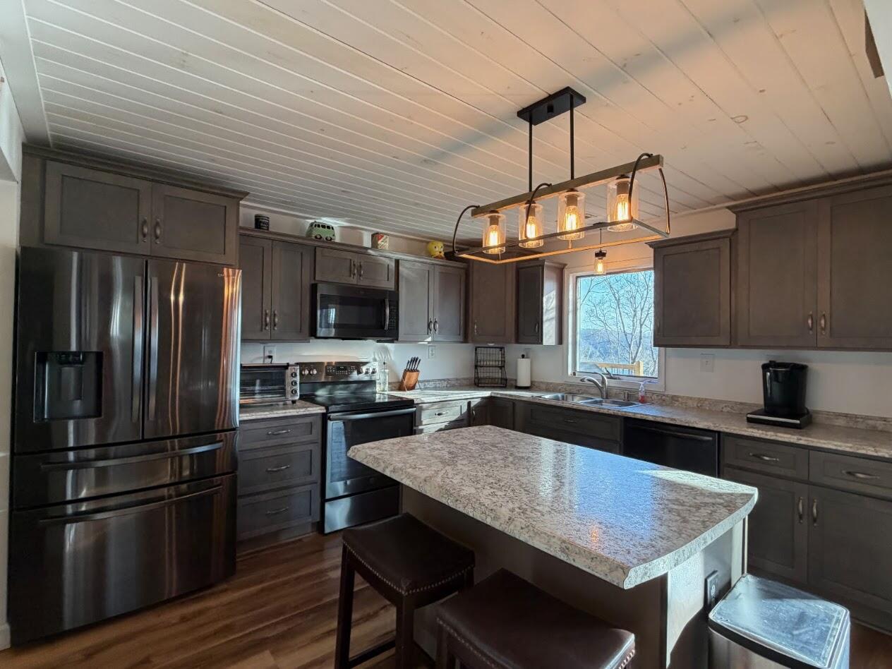 404 Lorel Dunbar Road Property Photo 8