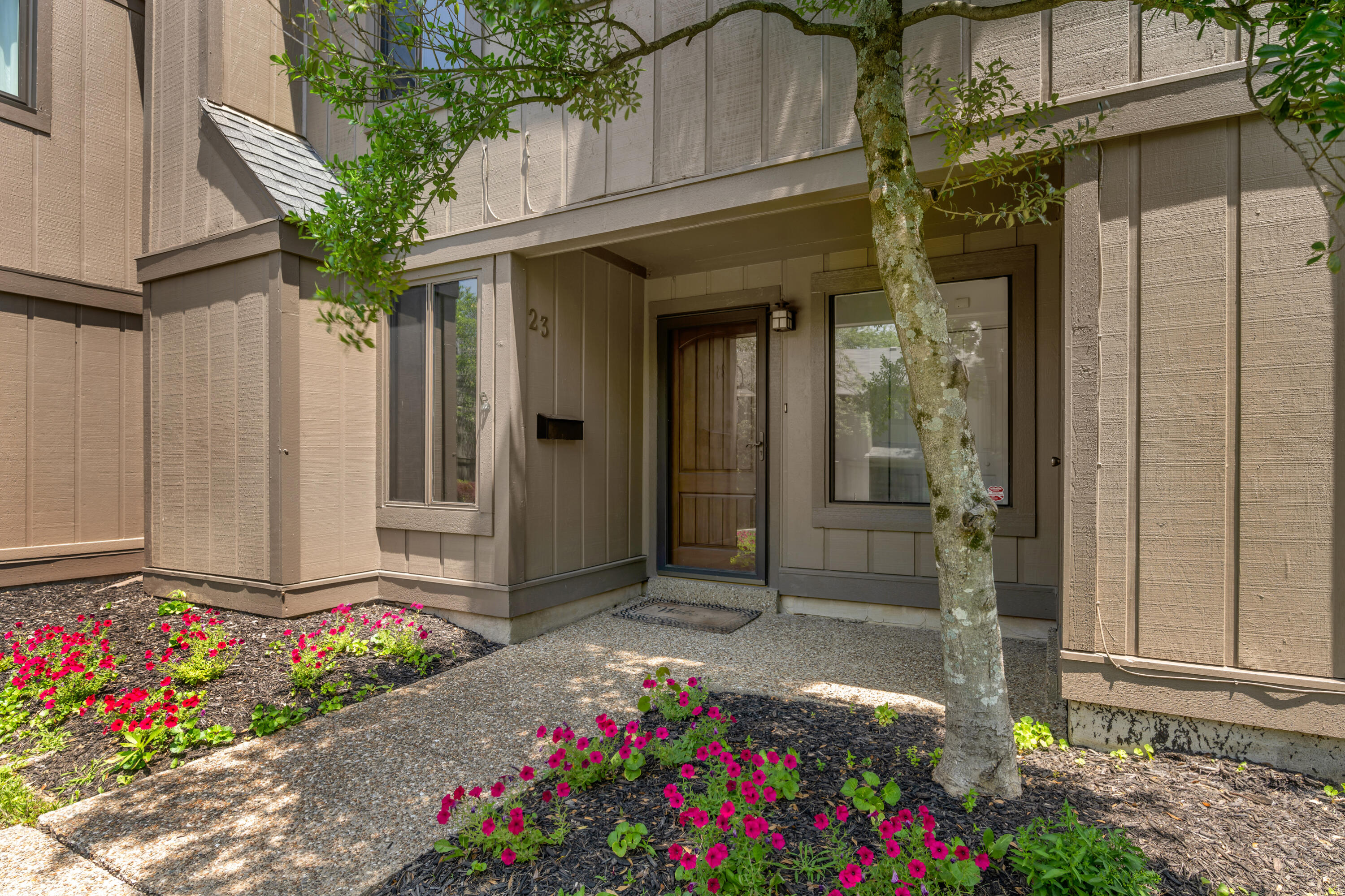 500 Laketower Drive Unit 23 Property Photo 4