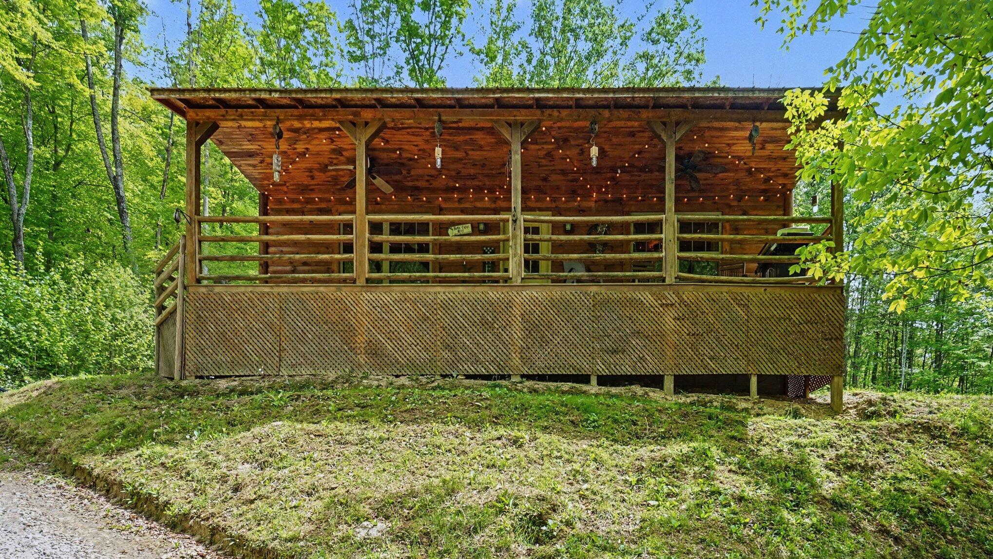 1630 Lower Hatcher Creek Road Property Photo 3
