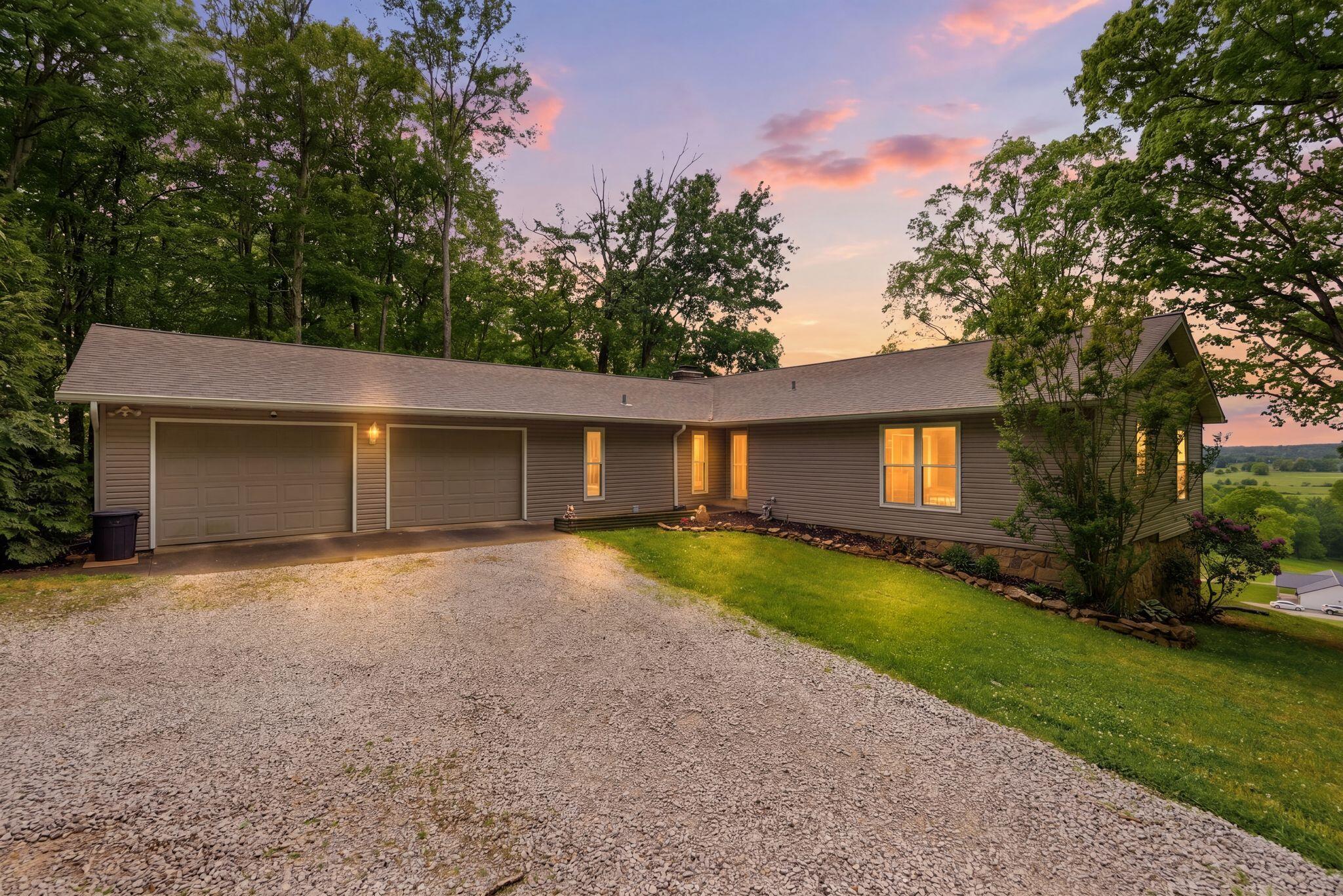 154 Flat Lick Road Property Photo 1