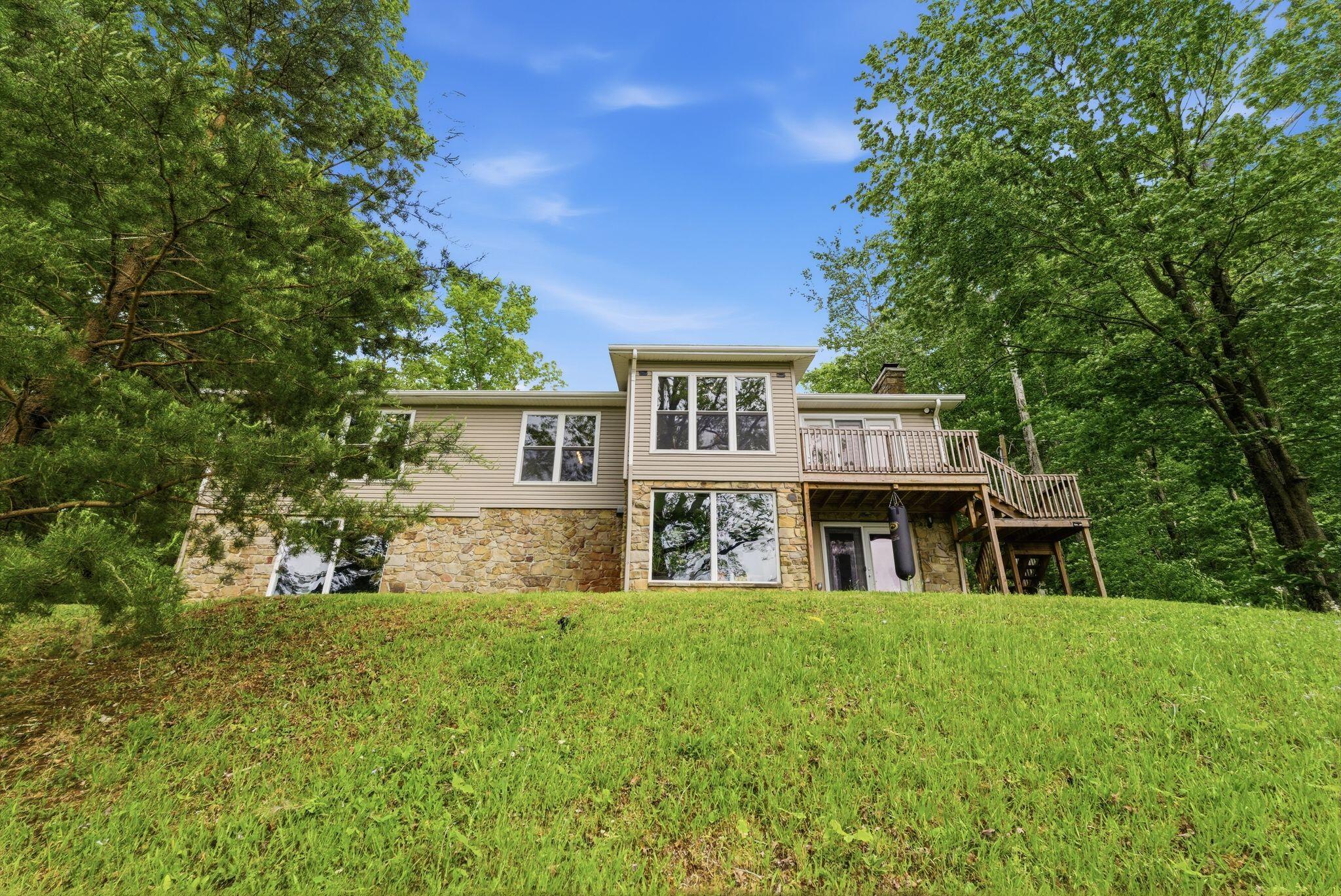 154 Flat Lick Road Property Photo 3