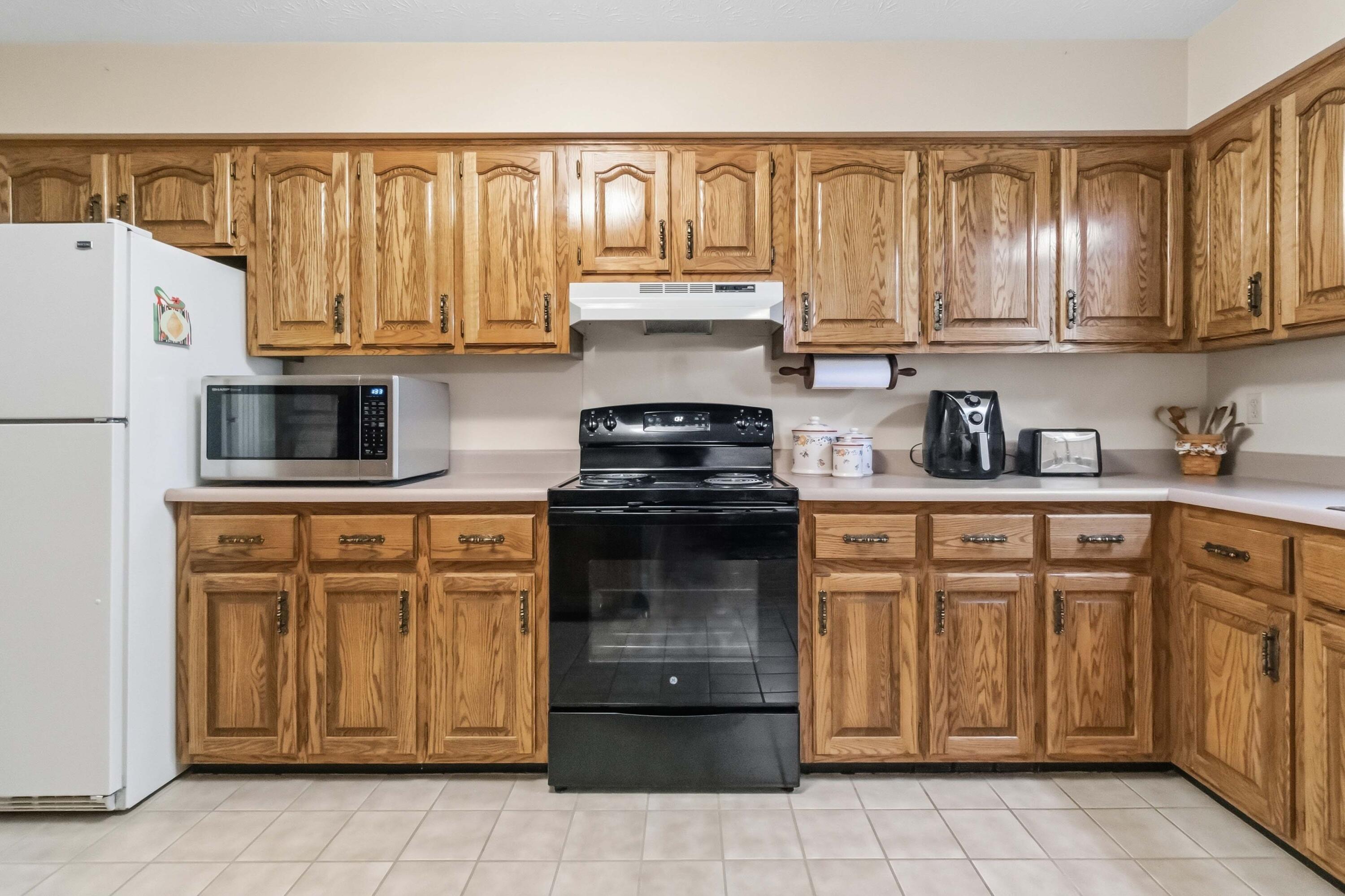 1242 Yorkshire Estates Road Property Photo 32