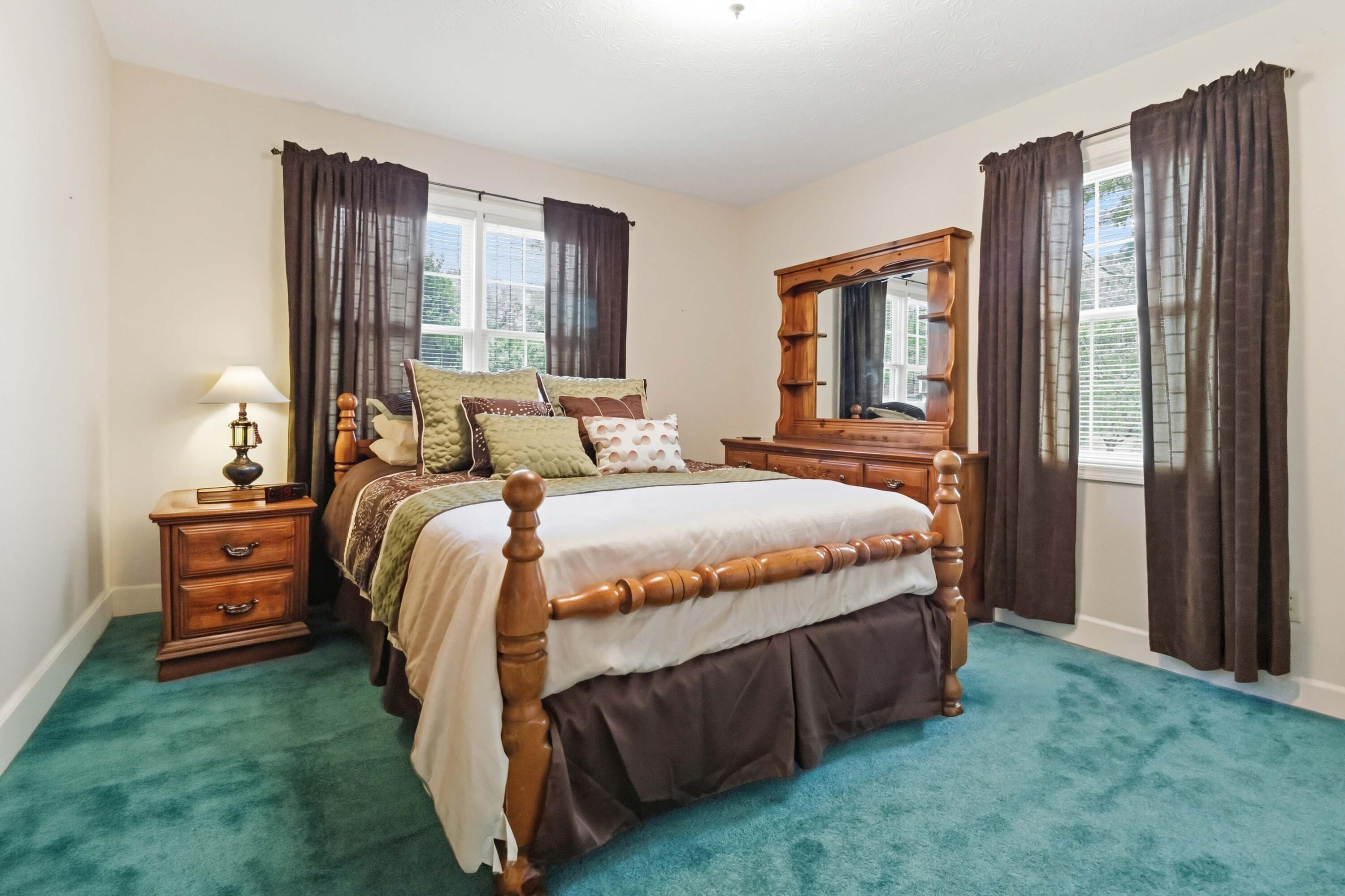 1242 Yorkshire Estates Road Property Photo 49