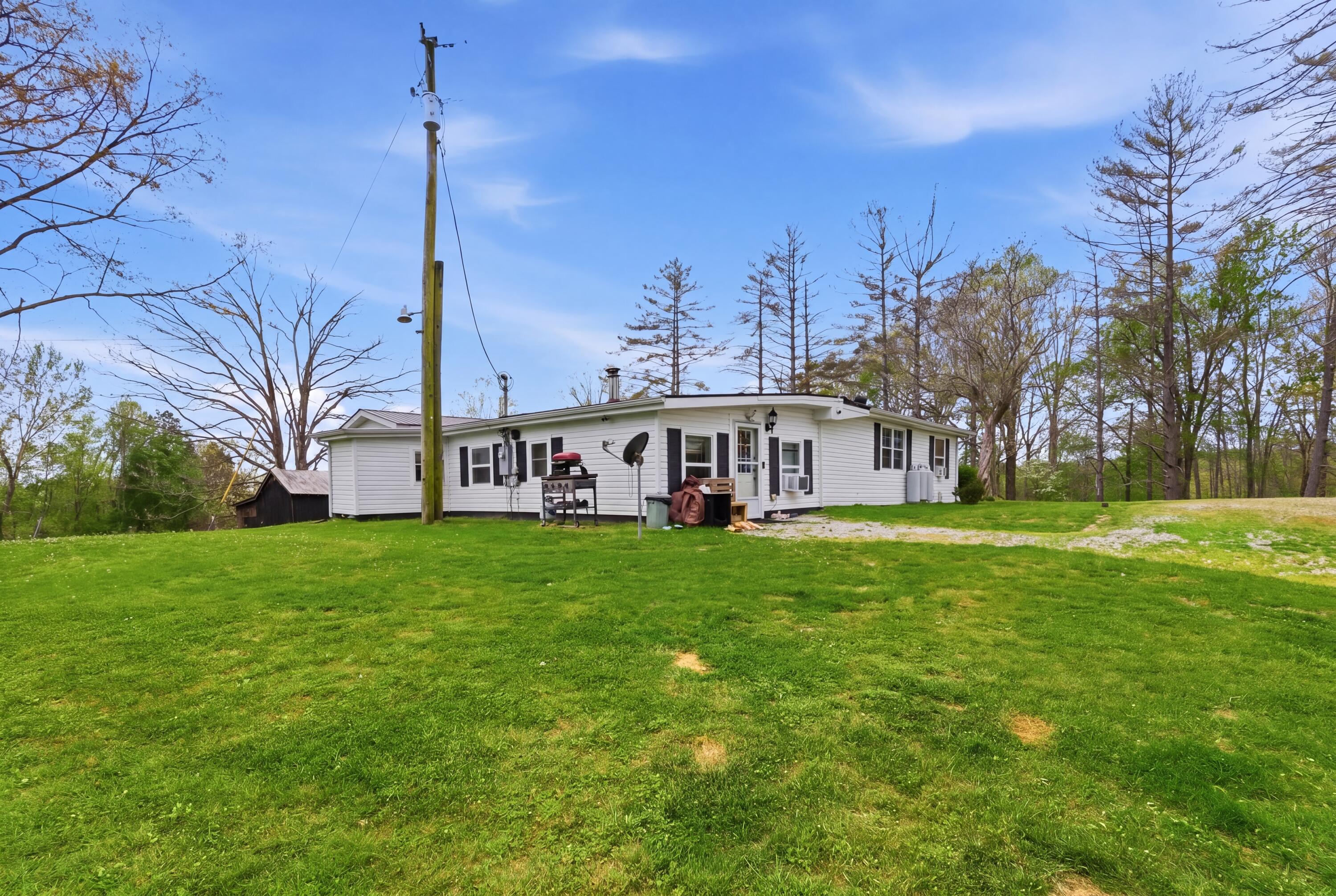 595 Ky-2002 Property Photo 11