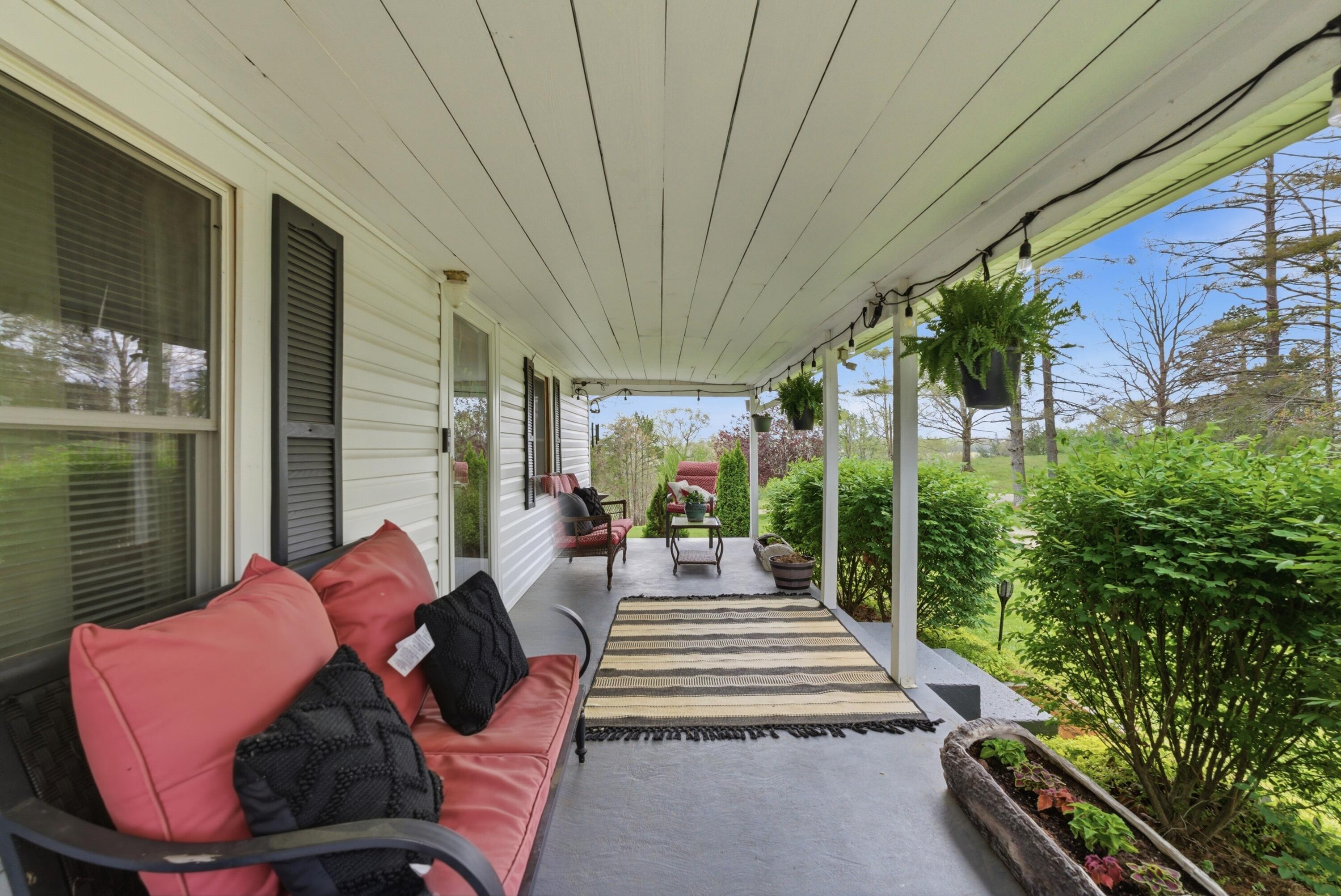 595 Ky-2002 Property Photo 12